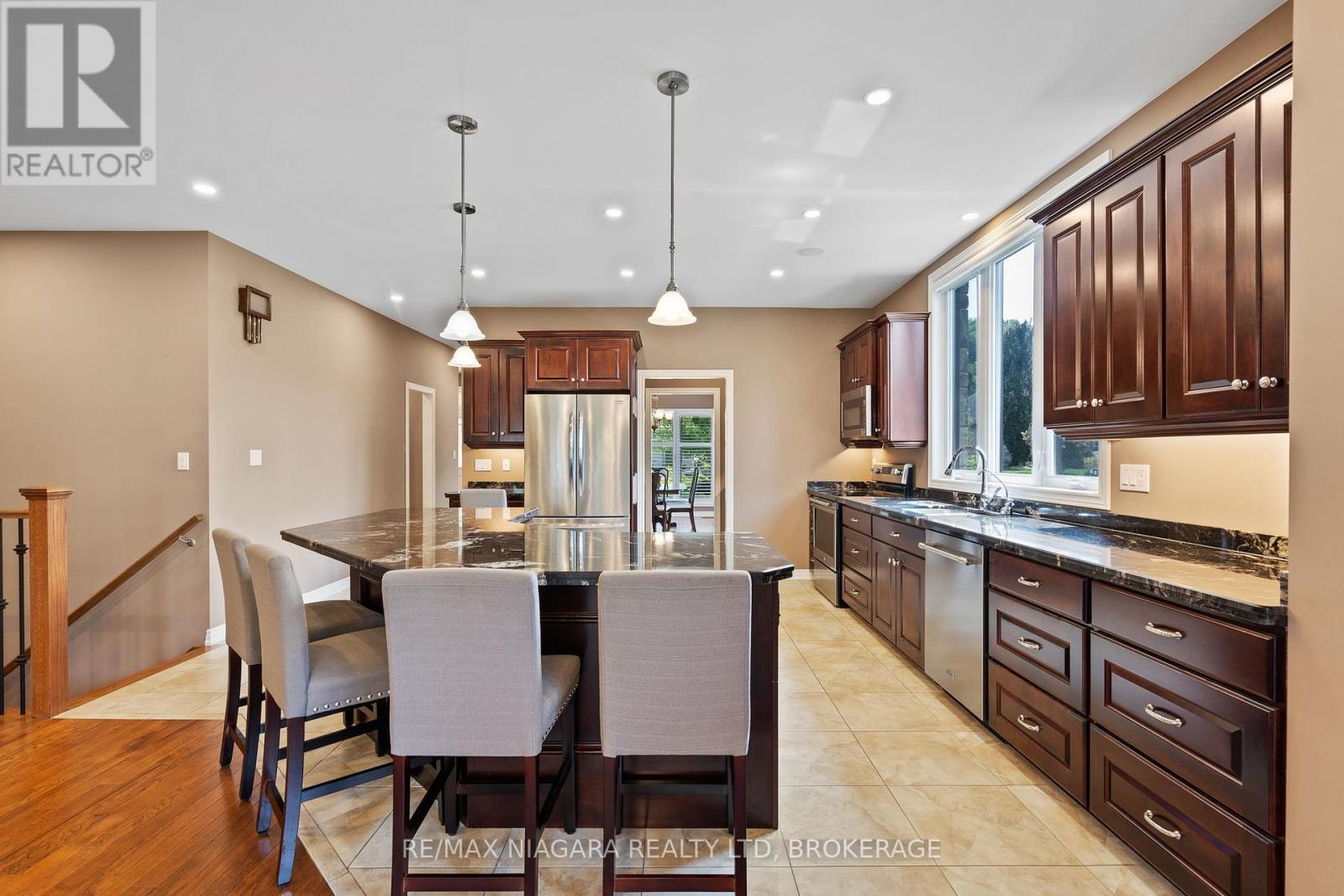 23 Goring Way, Niagara-On-The-Lake (St. Davids), Ontario  L0S 1J1 - Photo 8 - X12384072
