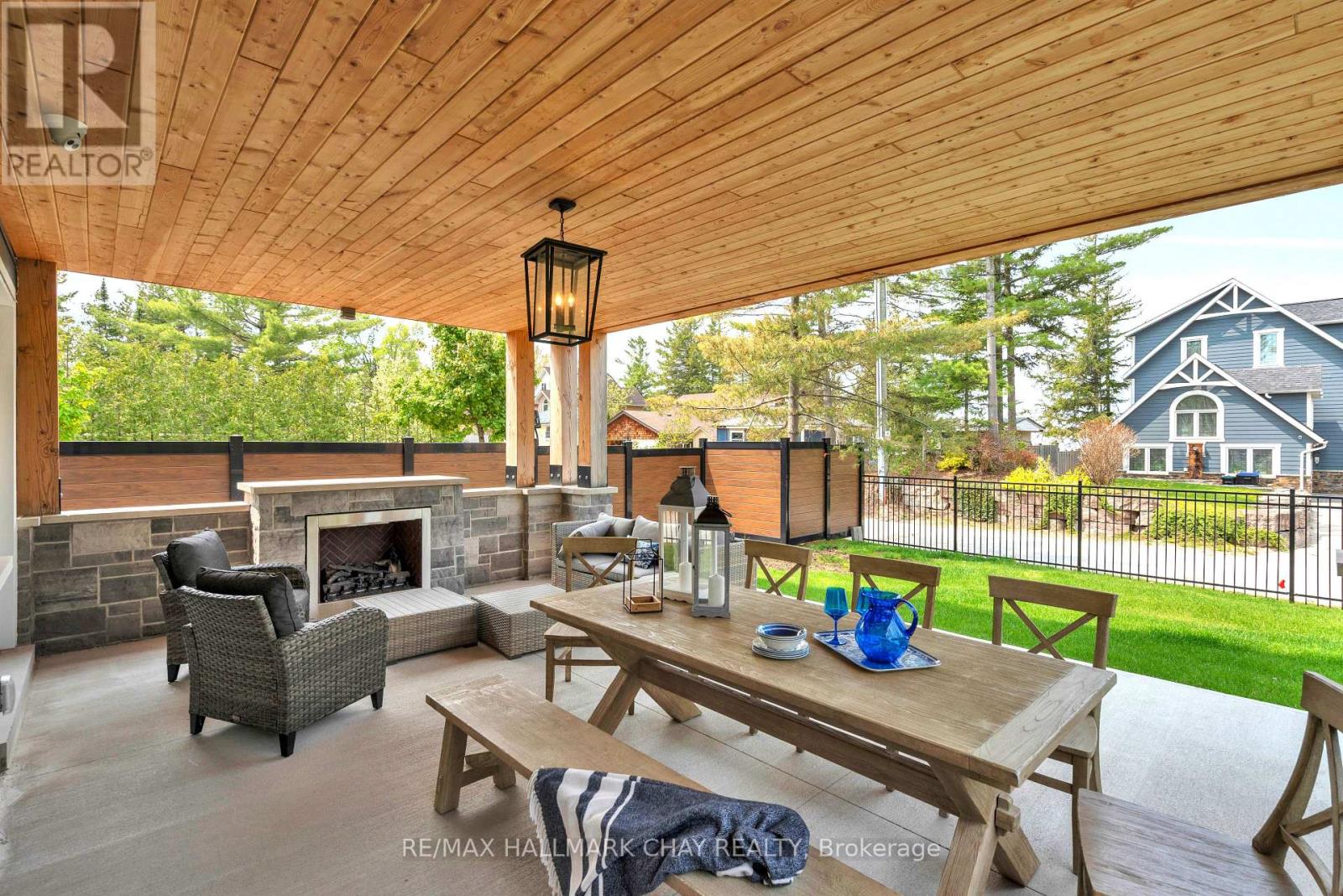 395 Eastdale Drive, Wasaga Beach, Ontario  L9Z 2P4 - Photo 15 - S12383872