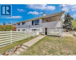 1075 Cactus Road, kelowna, British Columbia