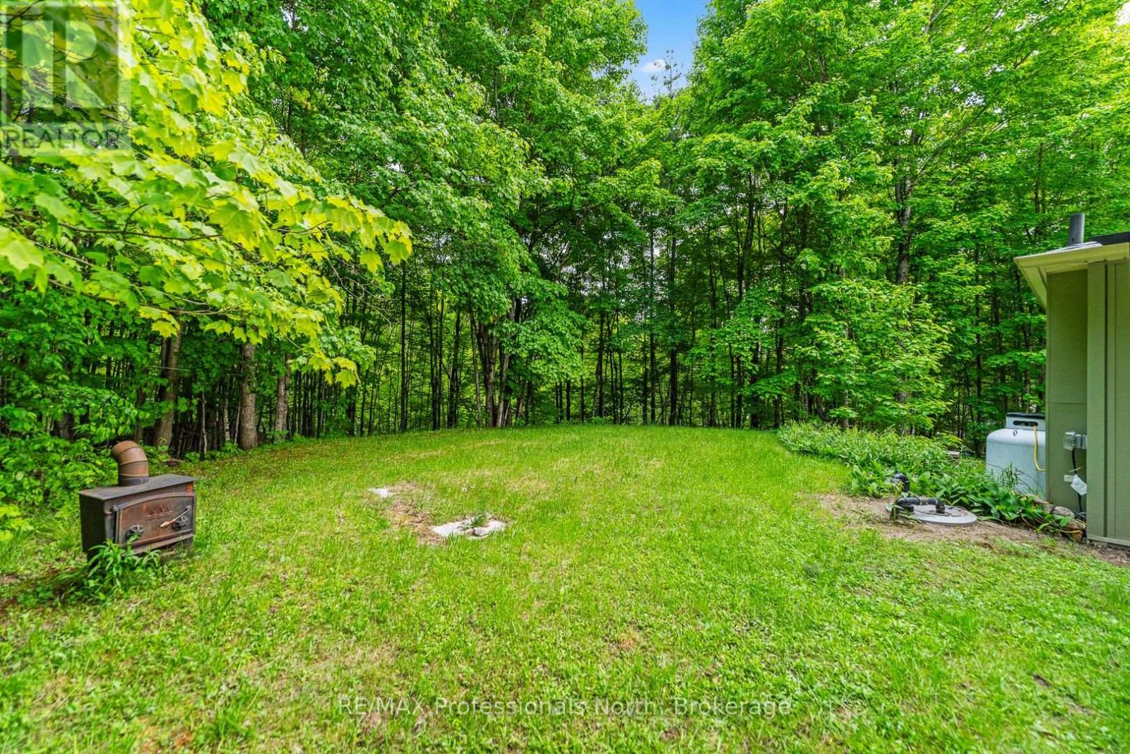 1053 Cutler Road, Muskoka Lakes, Ontario  P0B 1M0 - Photo 12 - X12383925