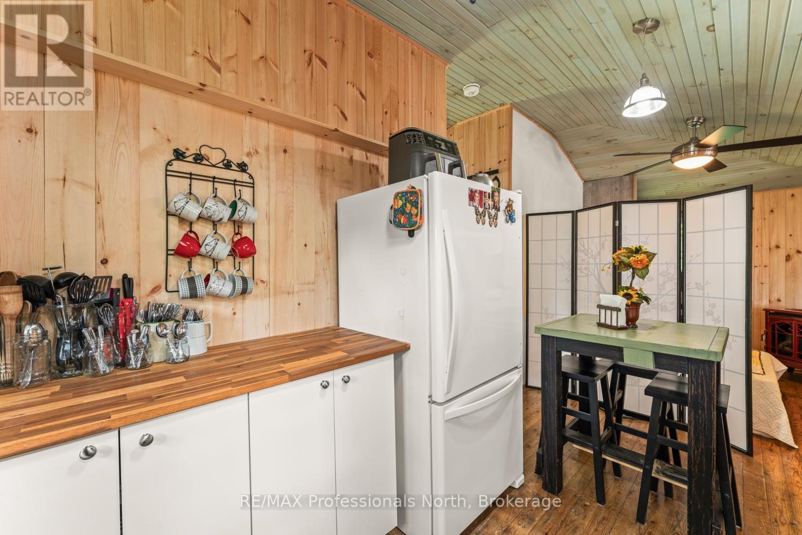 1053 Cutler Road, Muskoka Lakes, Ontario  P0B 1M0 - Photo 27 - X12383925