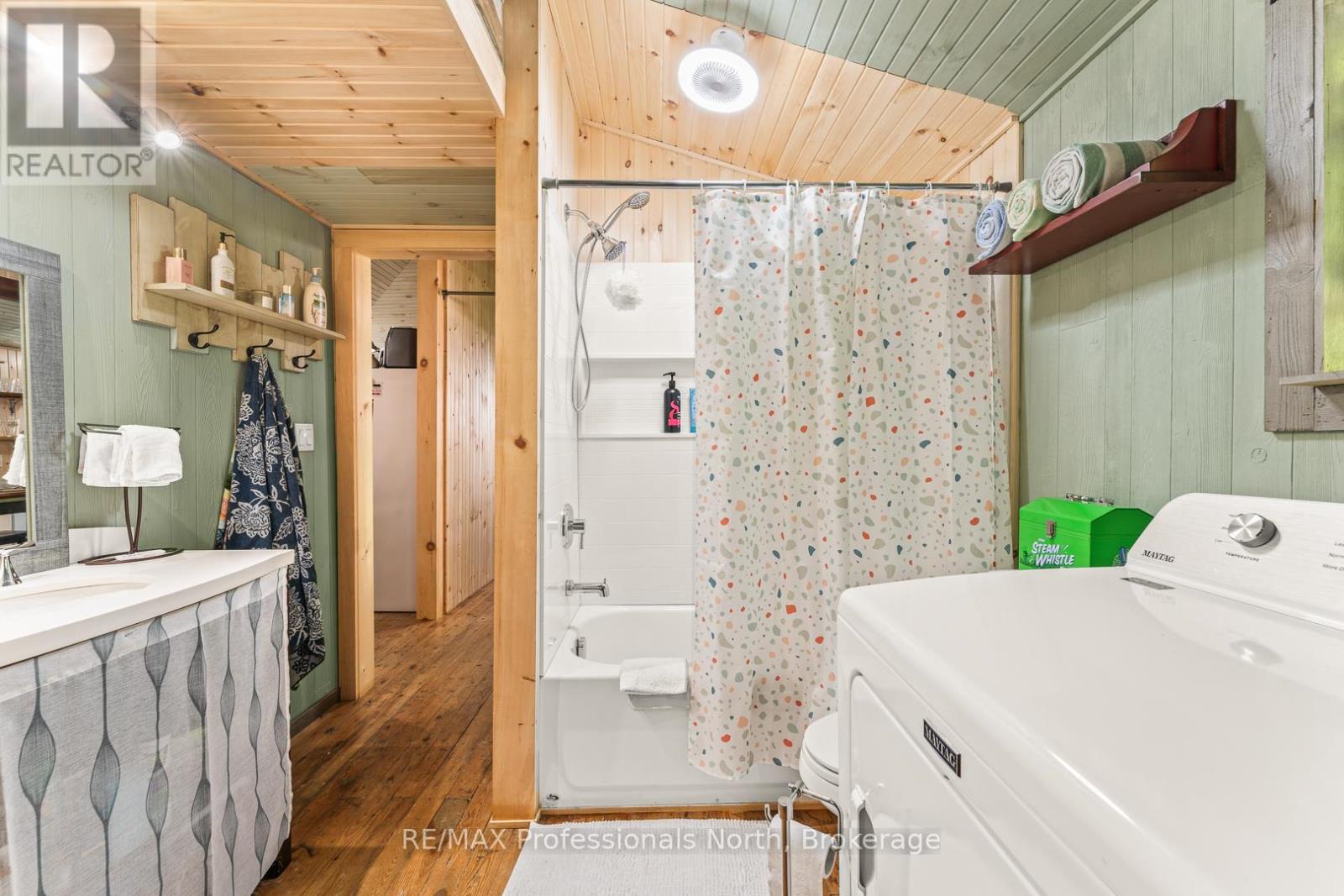 1053 Cutler Road, Muskoka Lakes, Ontario  P0B 1M0 - Photo 9 - X12383925