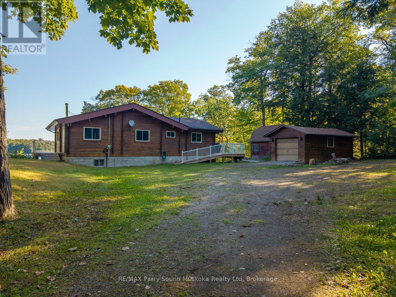 30 Old Sids Road, Seguin, Ontario  P2A 2W8 - Photo 2 - X12384054