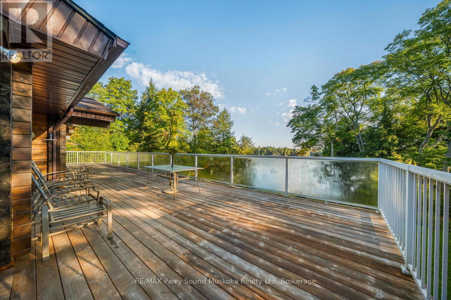 30 Old Sids Road, Seguin, Ontario  P2A 2W8 - Photo 4 - X12384054