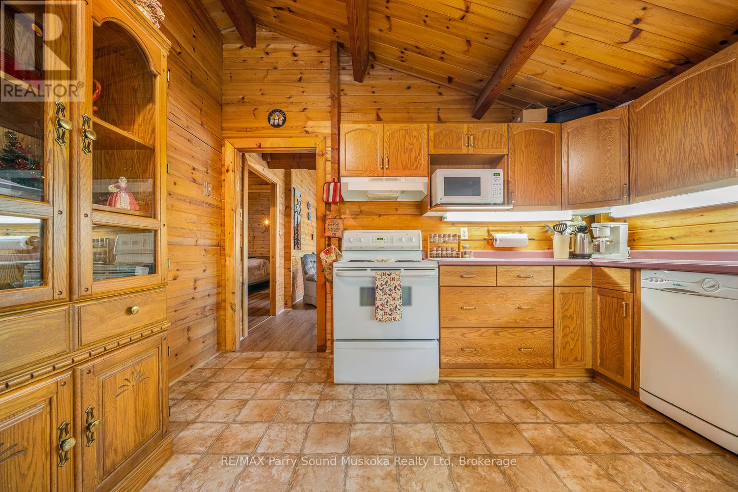 30 Old Sids Road, Seguin, Ontario  P2A 2W8 - Photo 7 - X12384054