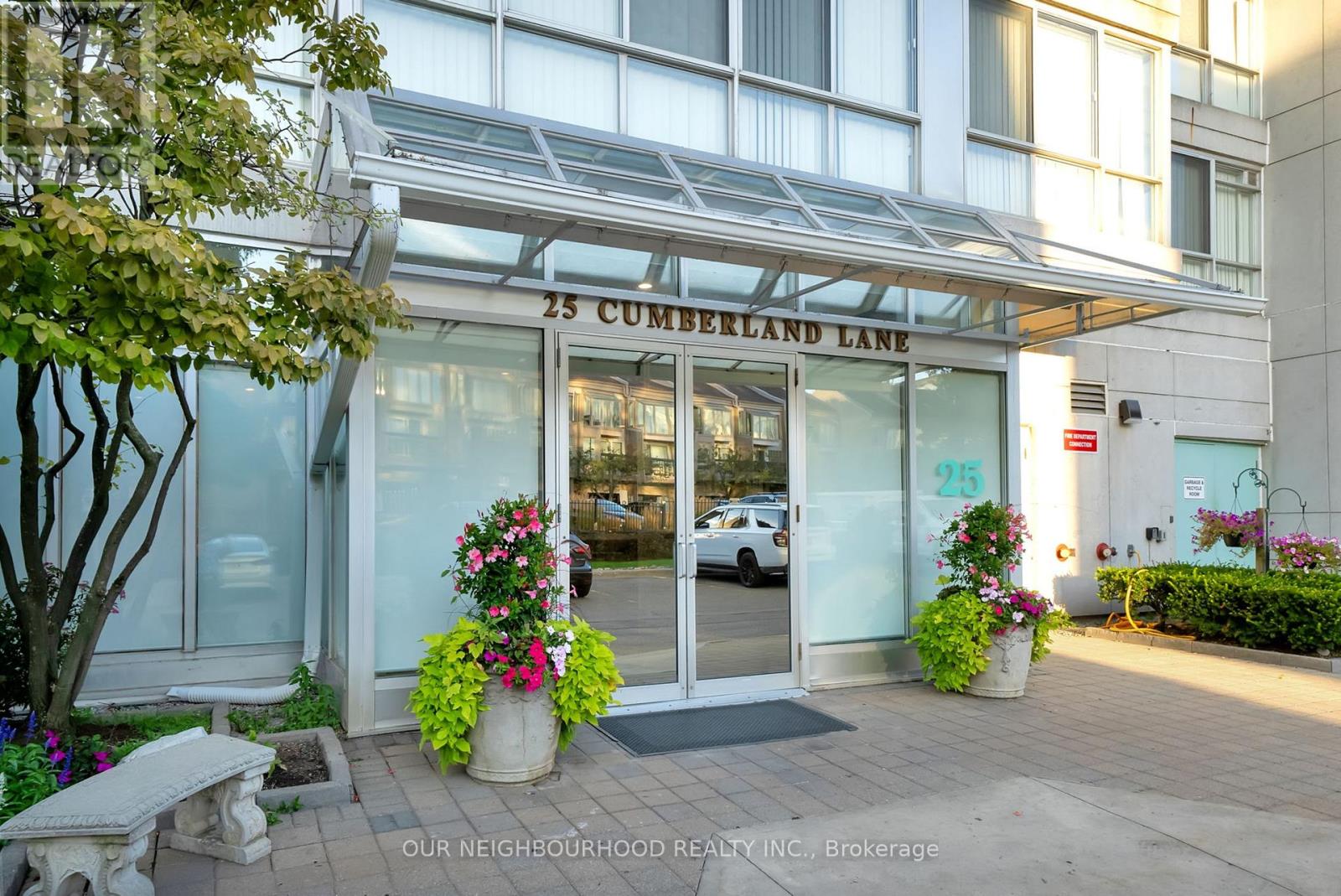 304 - 25 Cumberland Lane, Ajax, Ontario  L1S 7K1 - Photo 3 - E12384103