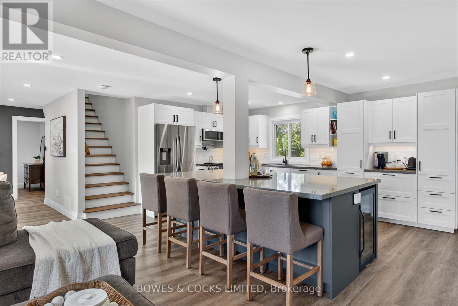 32 Sturgeon Glen Road, Kawartha Lakes, Ontario  K0M 1N0 - Photo 10 - X12383921