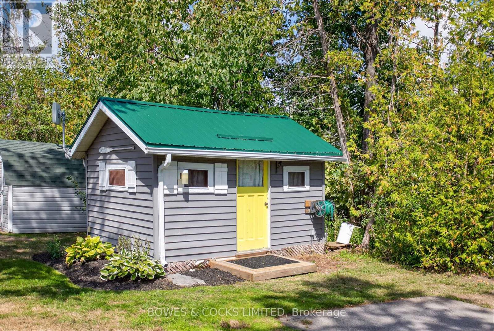 32 Sturgeon Glen Road, Kawartha Lakes, Ontario  K0M 1N0 - Photo 35 - X12383921