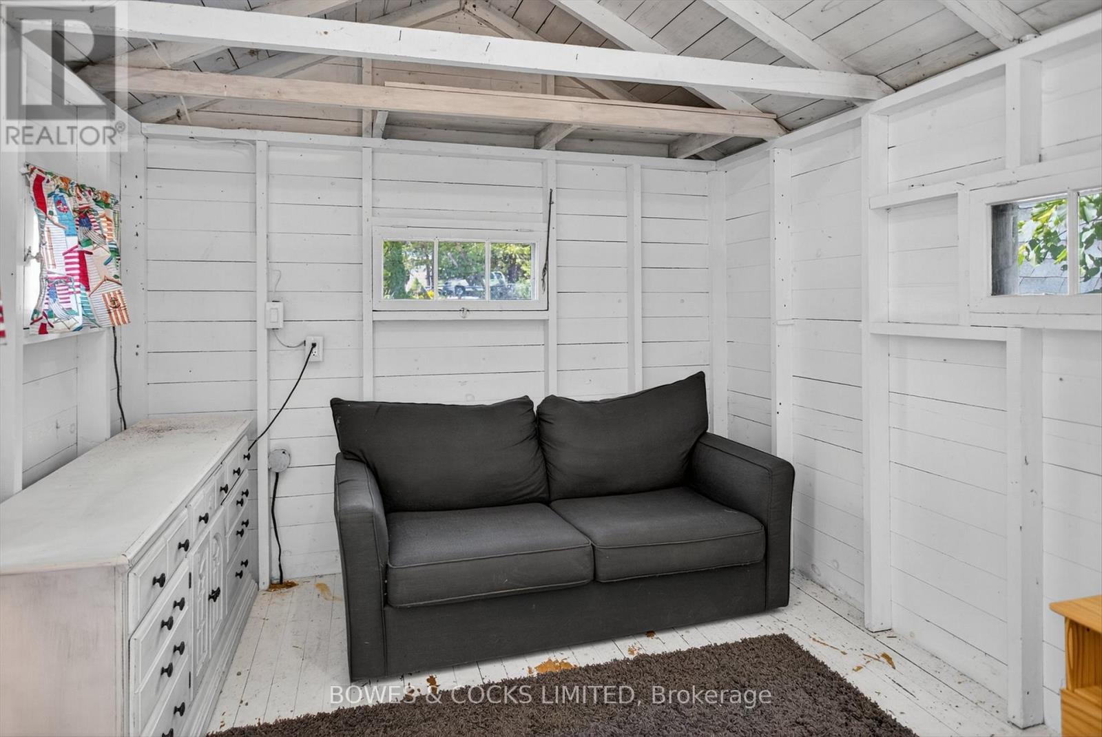 32 Sturgeon Glen Road, Kawartha Lakes, Ontario  K0M 1N0 - Photo 37 - X12383921