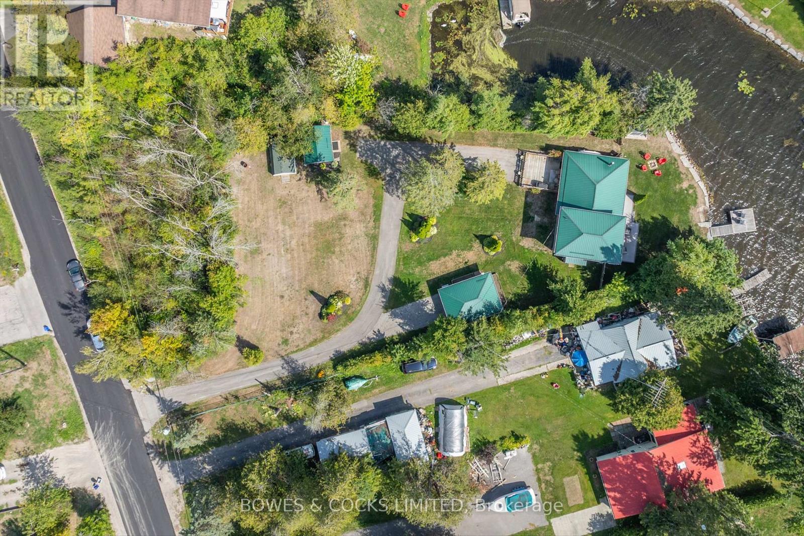 32 Sturgeon Glen Road, Kawartha Lakes, Ontario  K0M 1N0 - Photo 47 - X12383921