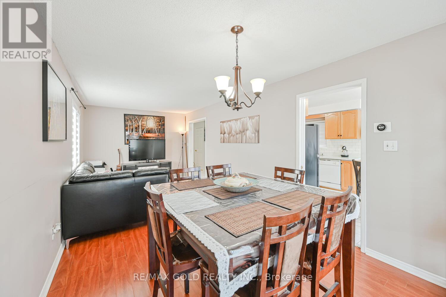 122 White Tail Crescent, Brampton (Fletcher's West), Ontario  L6Y 5C3 - Photo 27 - W12383883
