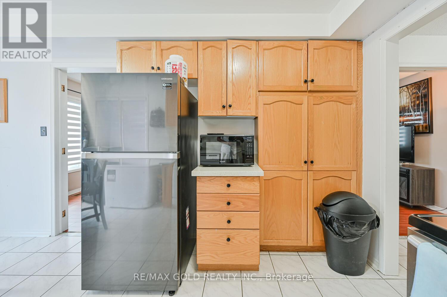 122 White Tail Crescent, Brampton (Fletcher's West), Ontario  L6Y 5C3 - Photo 33 - W12383883
