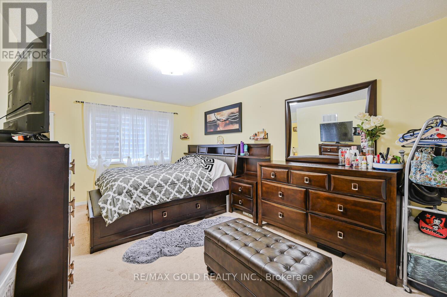 122 White Tail Crescent, Brampton (Fletcher's West), Ontario  L6Y 5C3 - Photo 41 - W12383883