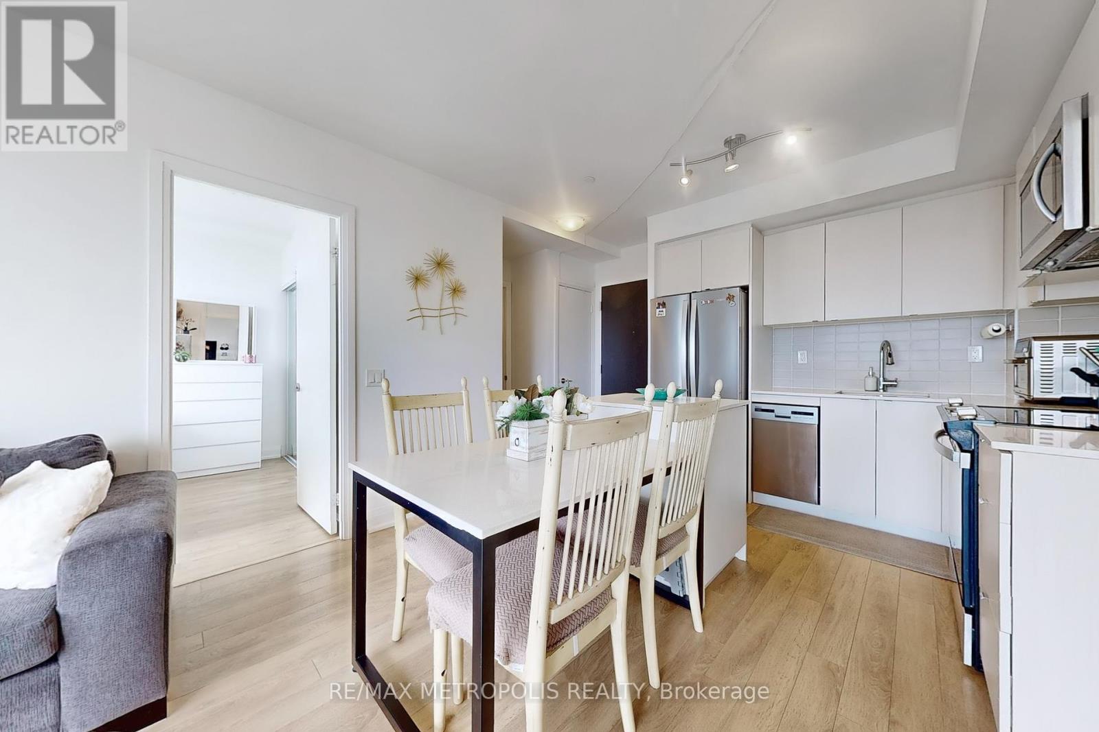 2103 - 1461 Lawrence Avenue W, Toronto, Ontario  M6L 0A6 - Photo 16 - W12383903