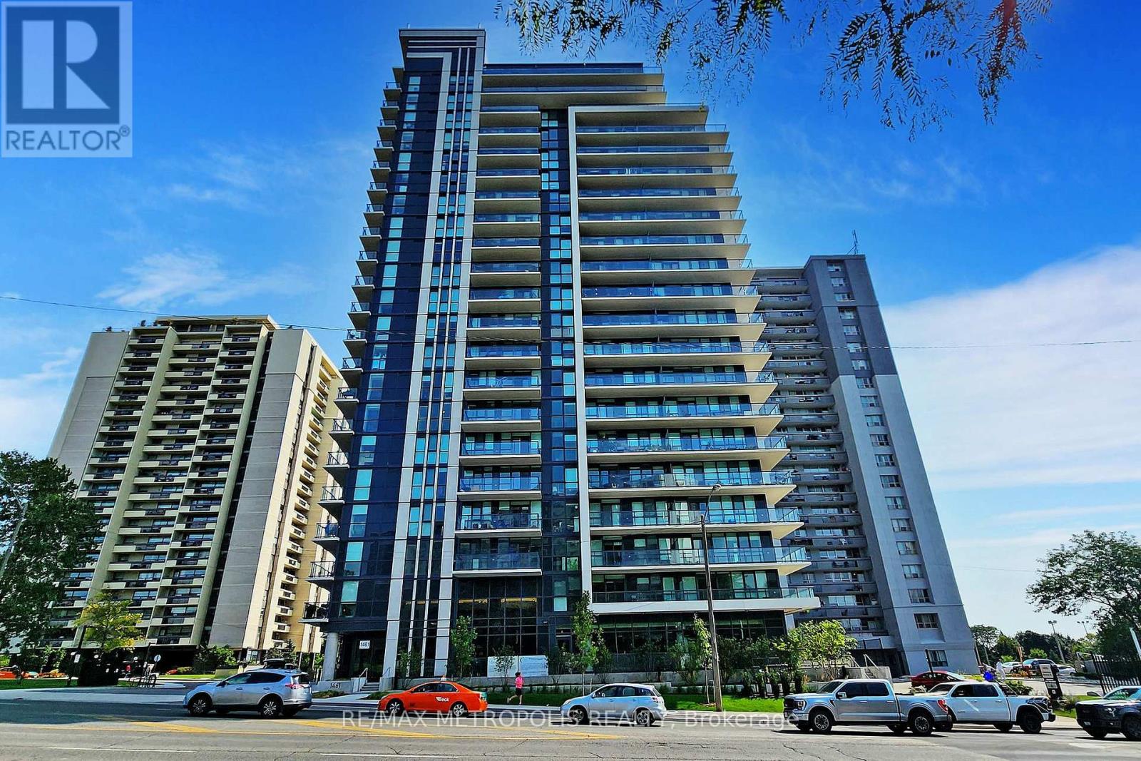 2103 - 1461 Lawrence Avenue W, Toronto, Ontario  M6L 0A6 - Photo 2 - W12383903