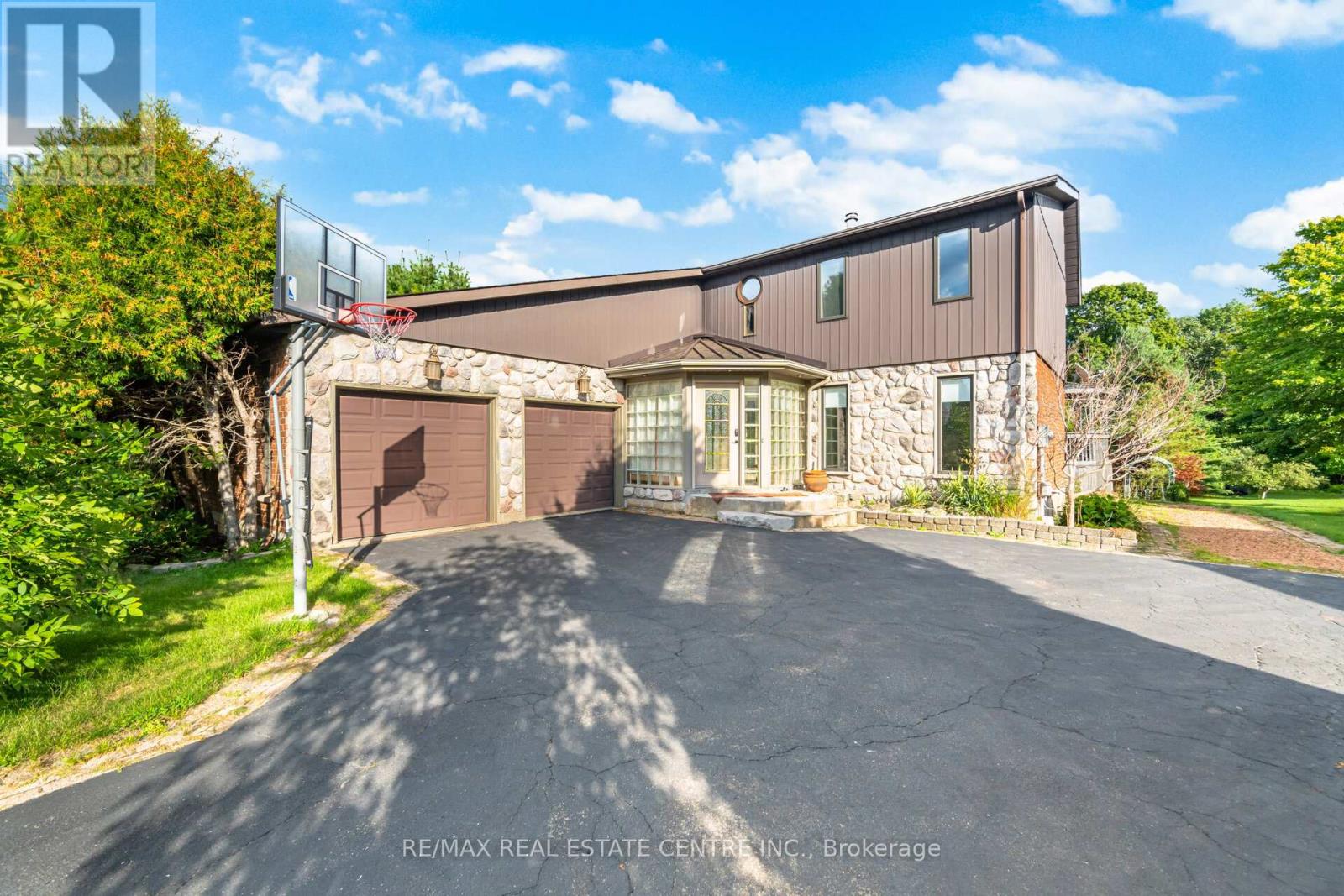 29 Jessica Lane, Guelph/eramosa, Ontario  N1H 6J1 - Photo 2 - X12383834