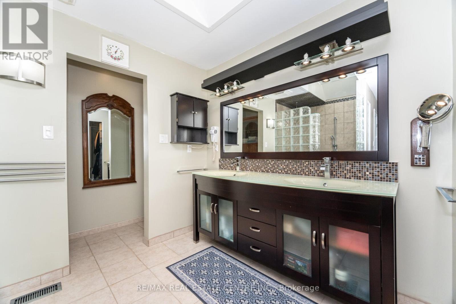29 Jessica Lane, Guelph/eramosa, Ontario  N1H 6J1 - Photo 25 - X12383834