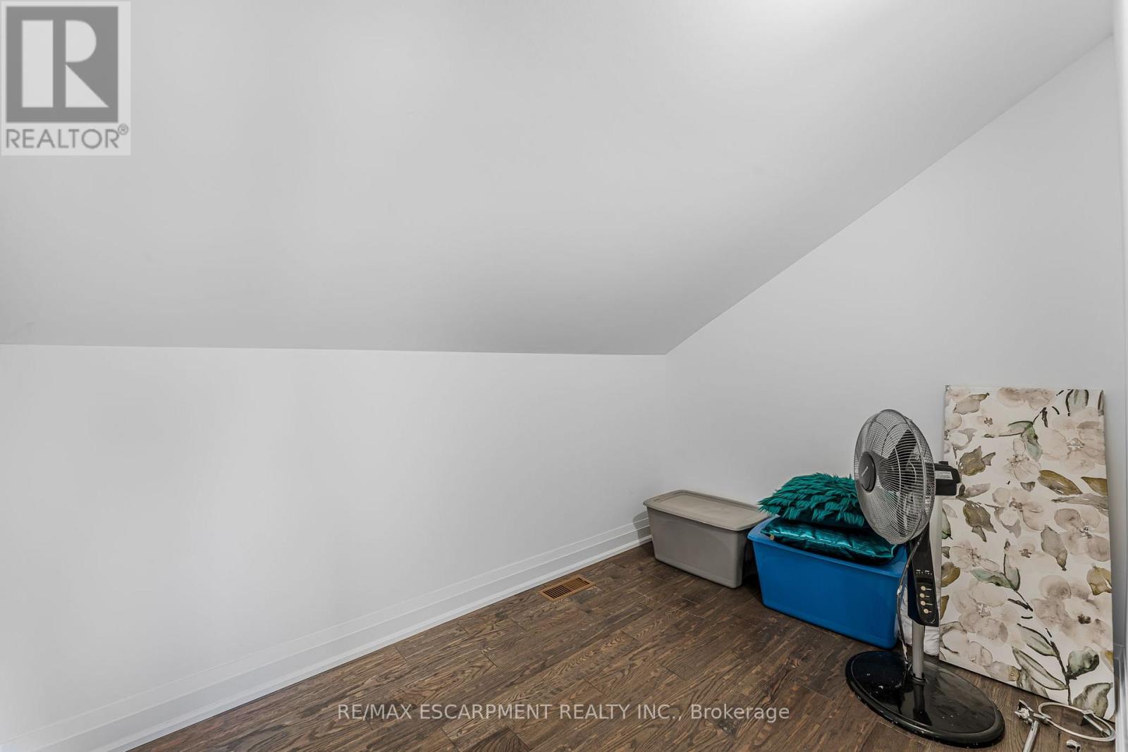 2952 Northshore Drive, Haldimand, Ontario  N0A 1K0 - Photo 28 - X12383844