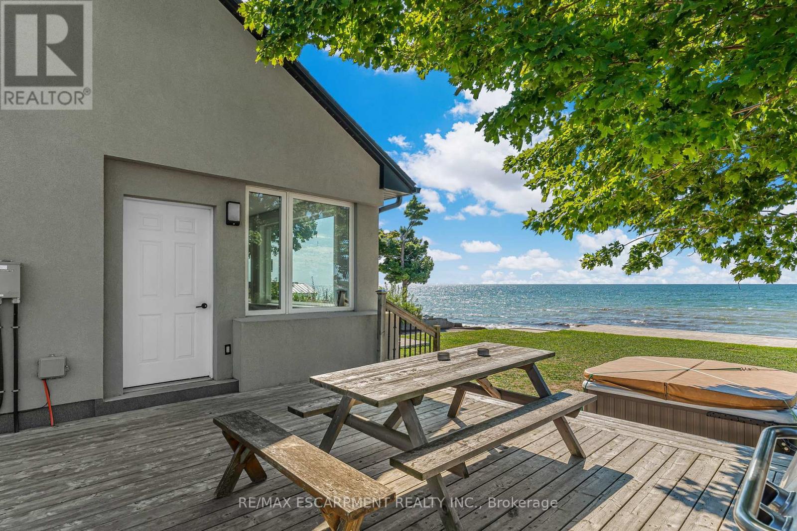 2952 Northshore Drive, Haldimand, Ontario  N0A 1K0 - Photo 39 - X12383844