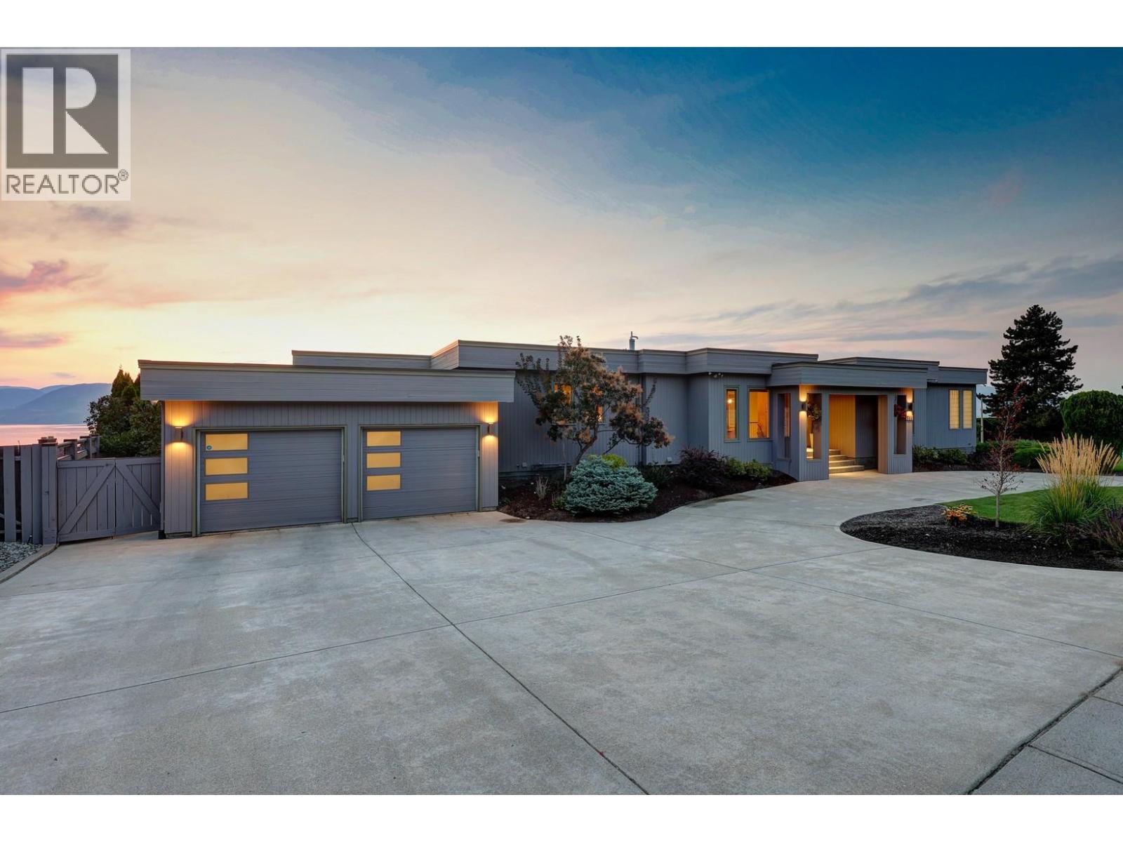 344 Raven Drive, Kelowna, British Columbia  V1W 3Y9 - Photo 3 - 10356222