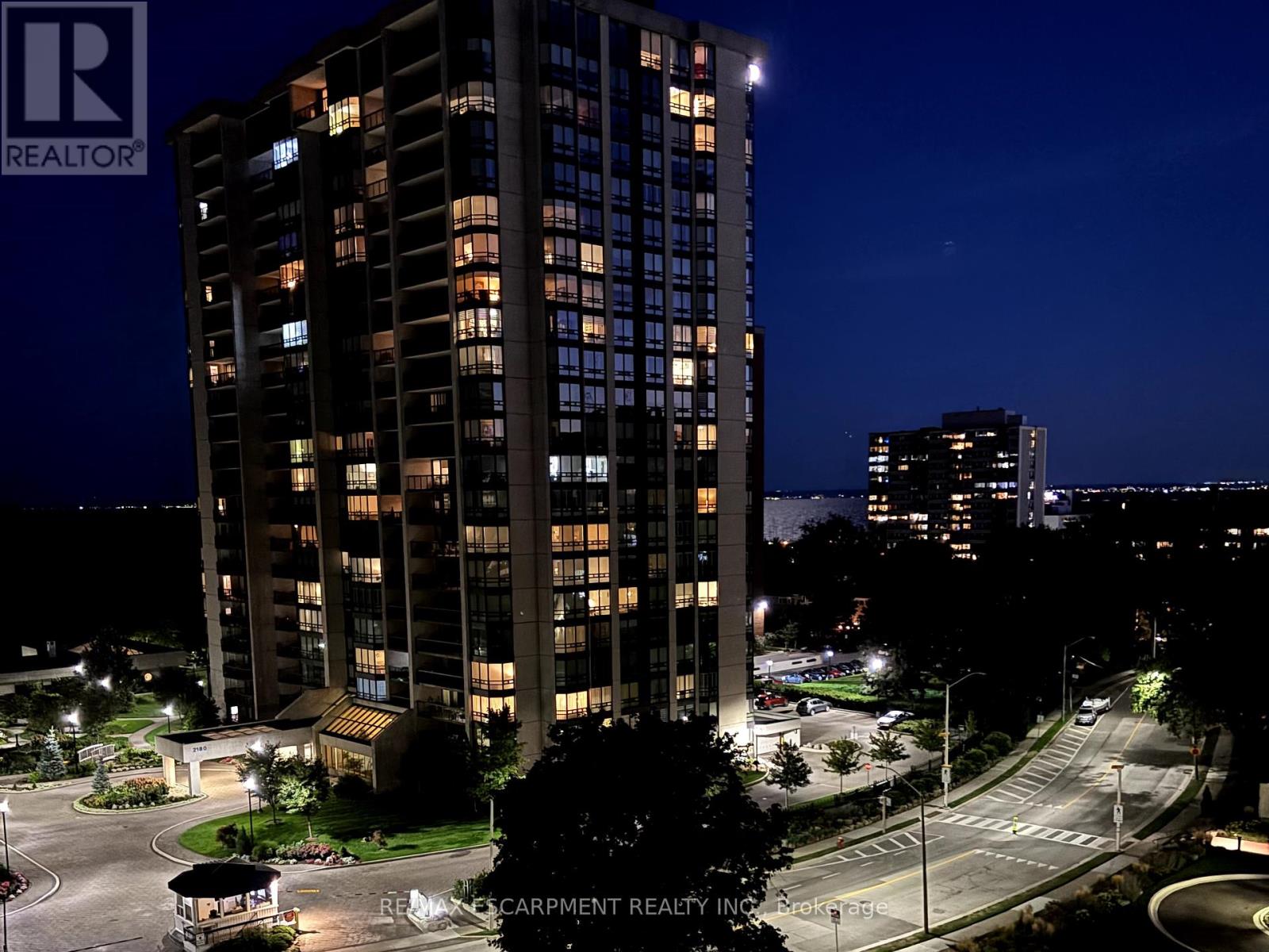 903 - 2175 Marine Drive, Oakville, Ontario  L6L 5L5 - Photo 32 - W12381254
