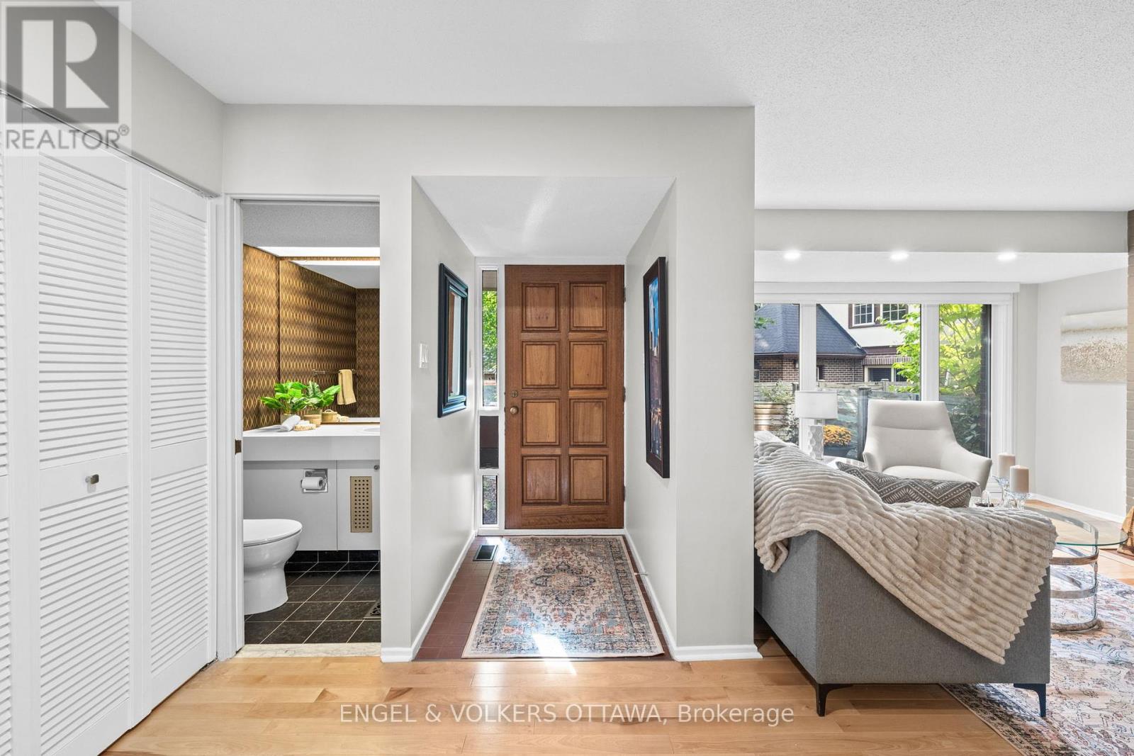 Property at 35 - 35 BELVEDERE CRESCENT image 3