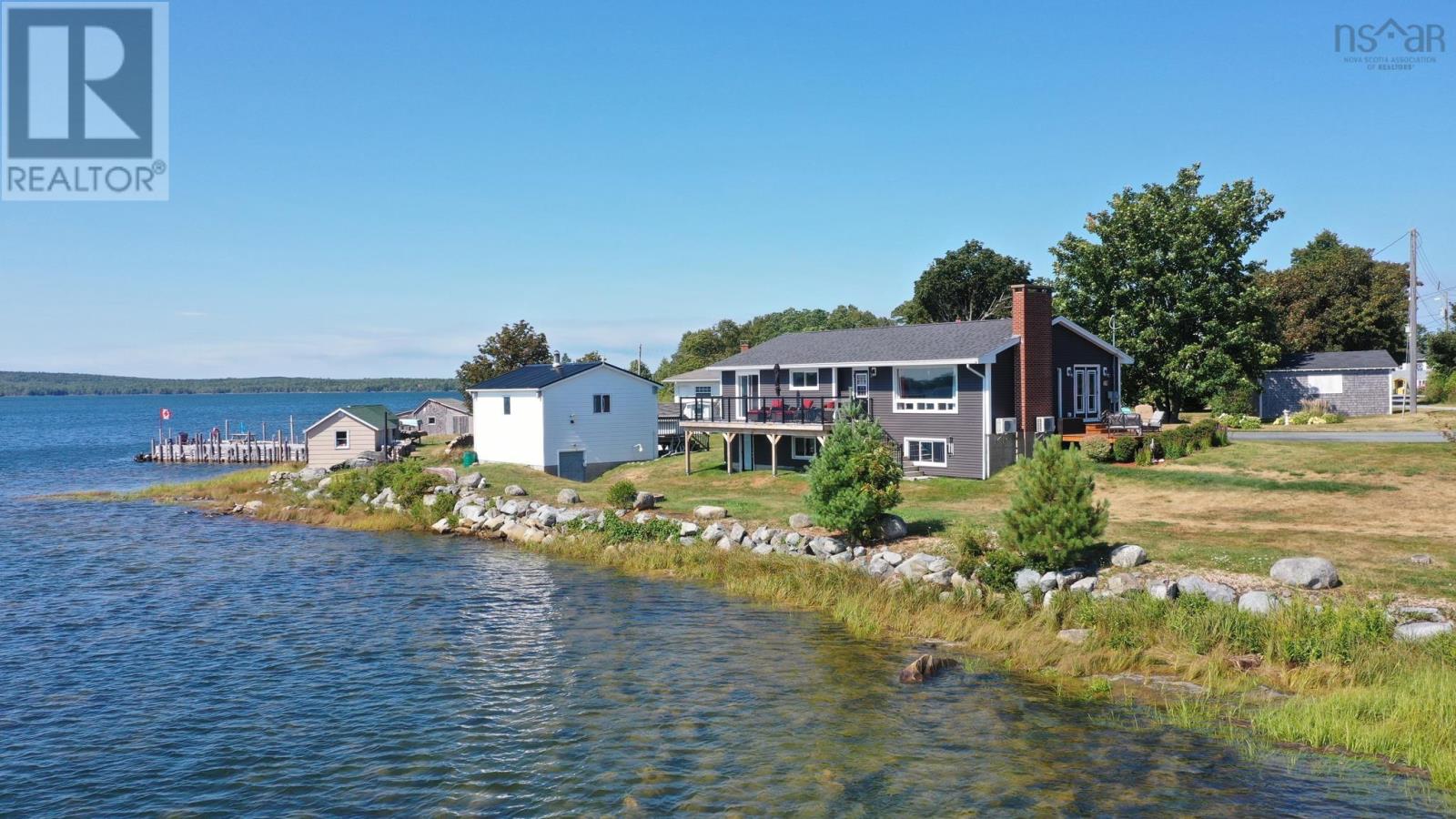 31 Medway Street, Port Medway, Nova Scotia  B0J 2T0 - Photo 2 - 202520716