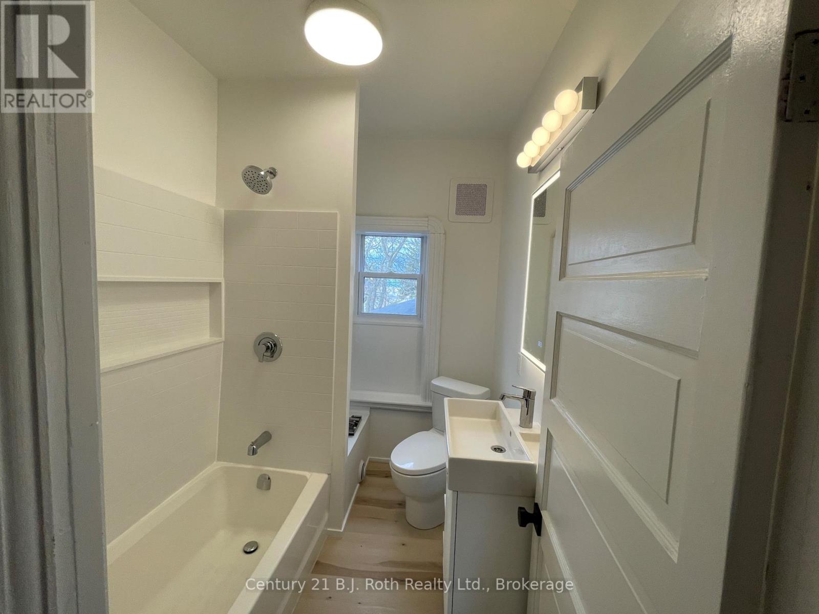 442 Midland Avenue, Midland, Ontario  L4R 3L3 - Photo 13 - S12384249