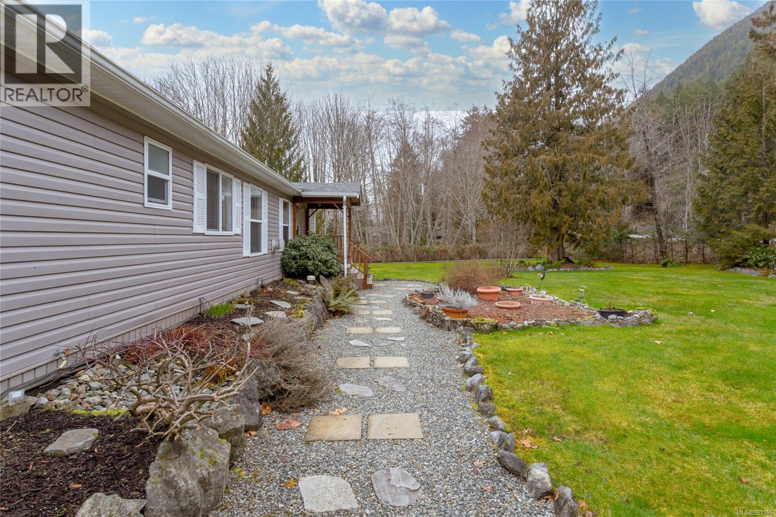 8250 Price Rd, Youbou, British Columbia  V0R 3E1 - Photo 29 - 991596