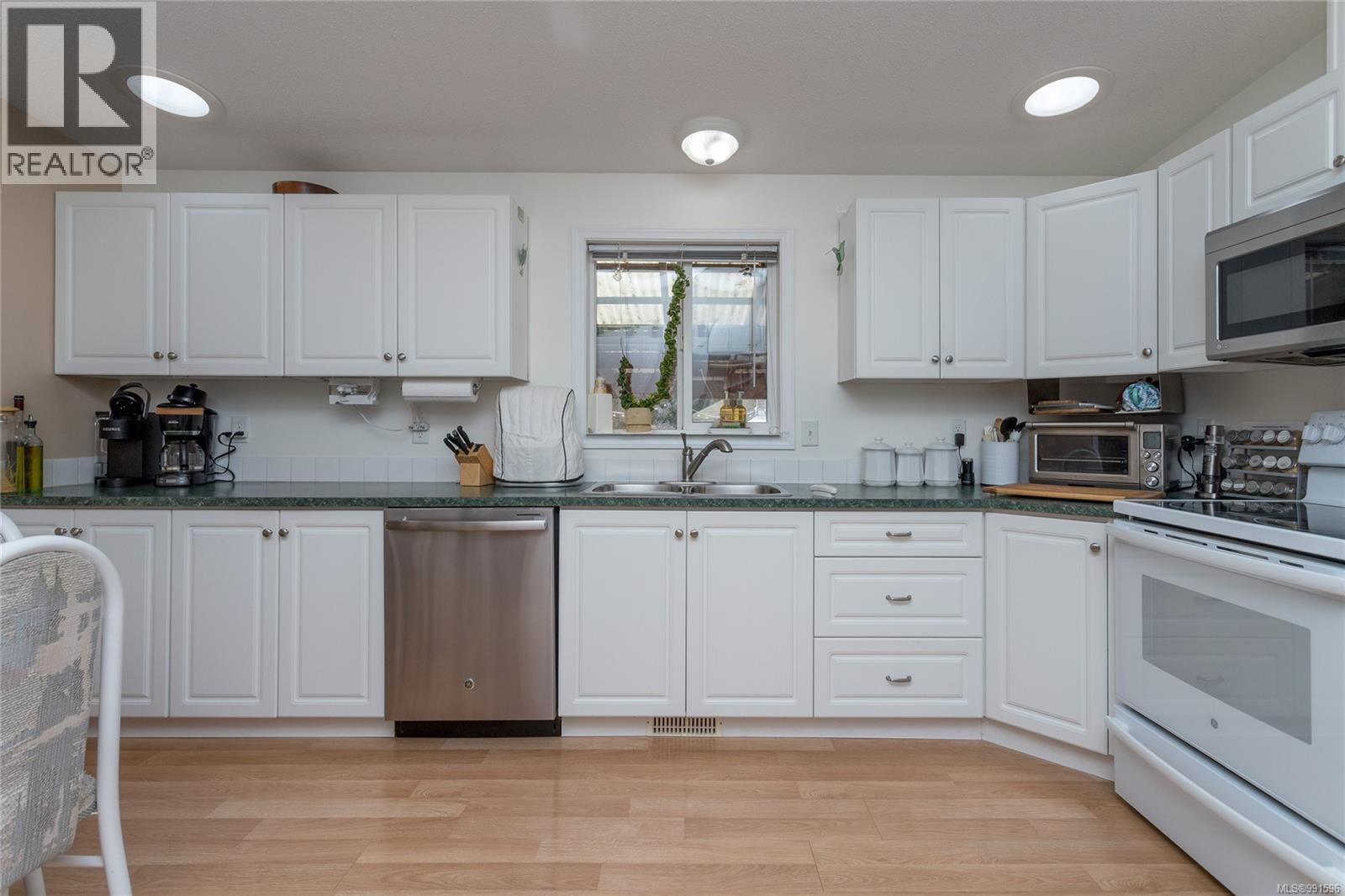 8250 Price Rd, Youbou, British Columbia  V0R 3E1 - Photo 9 - 991596