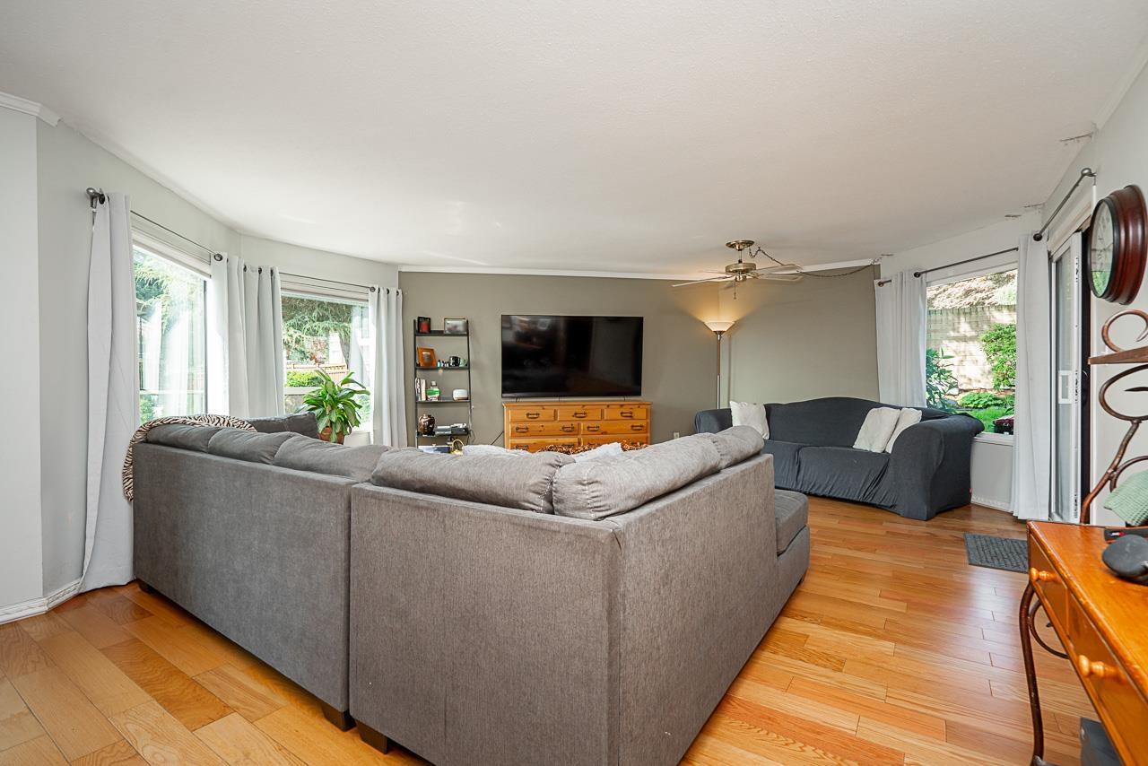 519 1350 Vidal Street, White Rock, British Columbia  V4B 5G6 - Photo 6 - R3043552