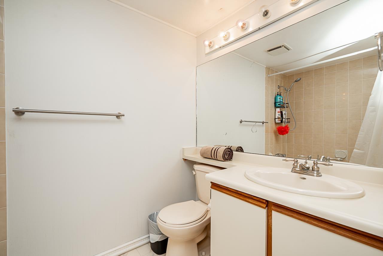 519 1350 Vidal Street, White Rock, British Columbia  V4B 5G6 - Photo 25 - R3043552