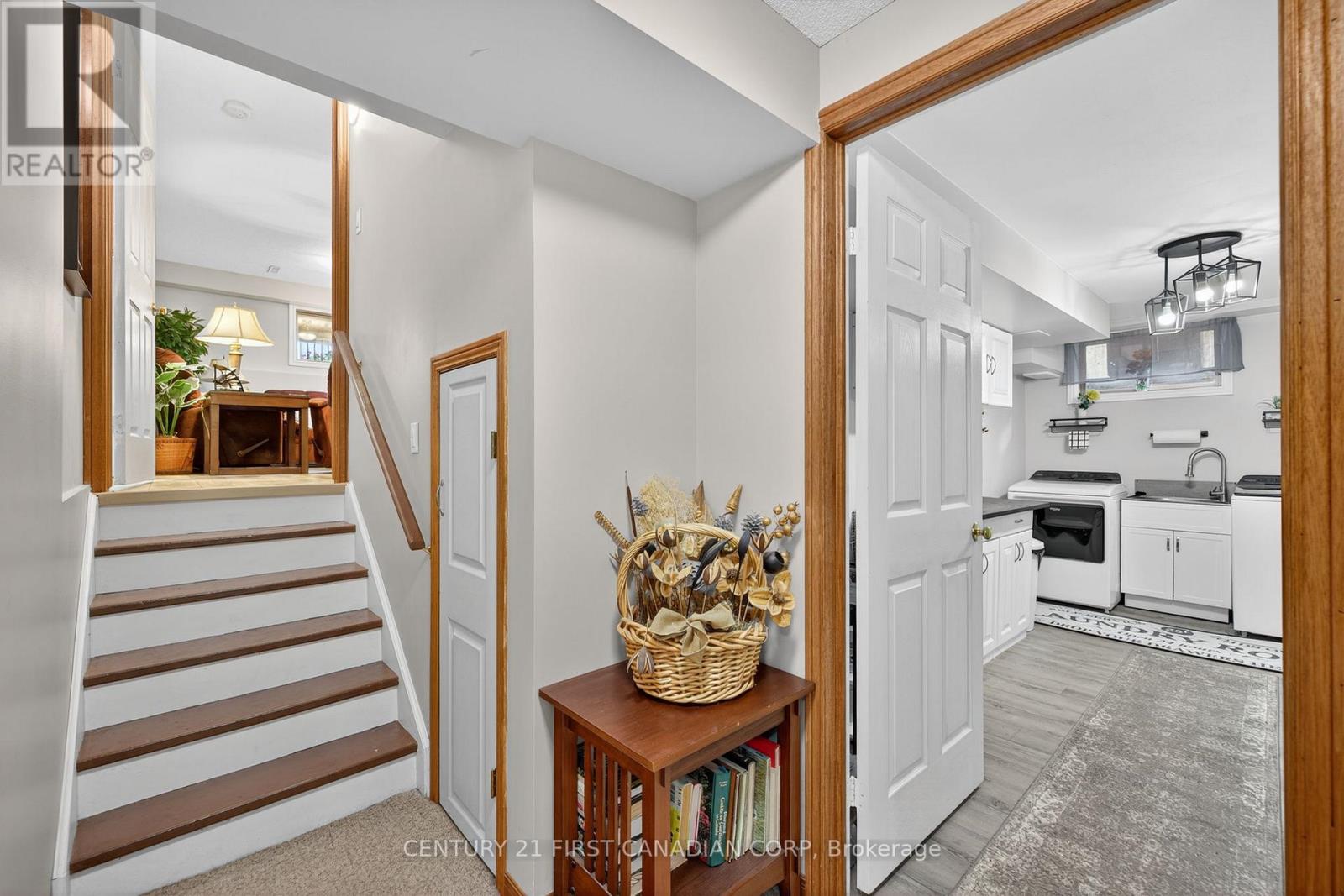19 Hemlock Boulevard, Strathroy-Caradoc (Se), Ontario  N7G 4B9 - Photo 31 - X12384179