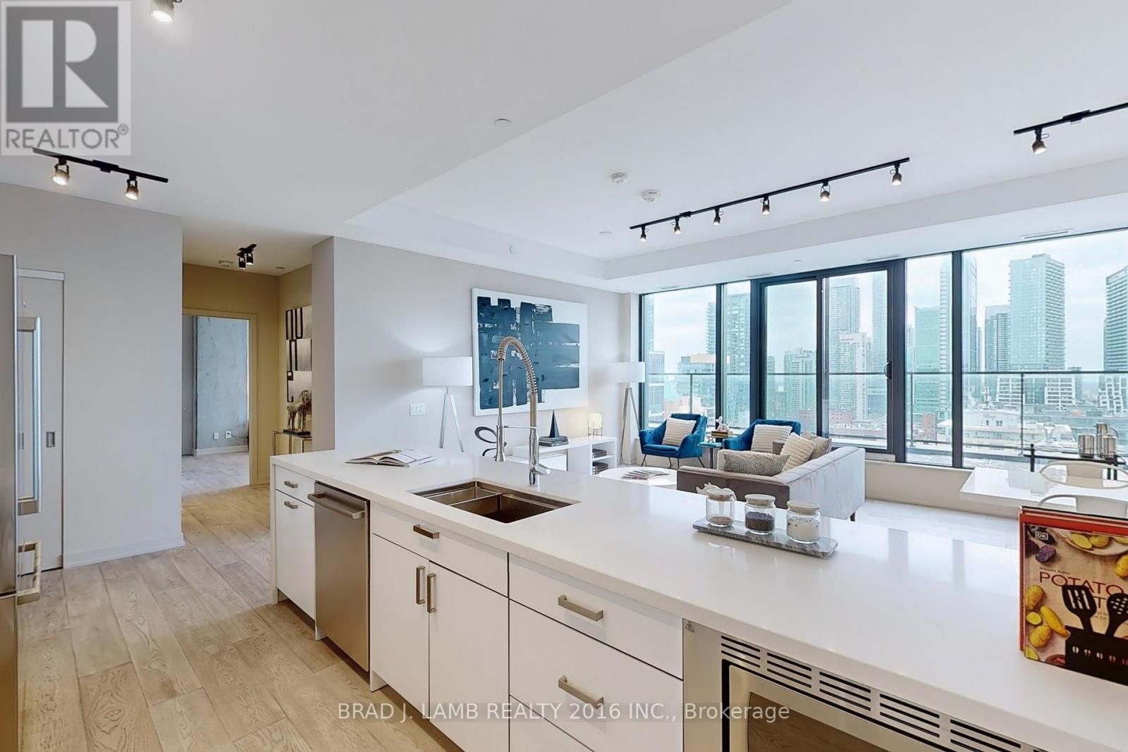 1702 - 458 Richmond Street W, Toronto (Waterfront Communities), Ontario  M5V 0S9 - Photo 10 - C12383968