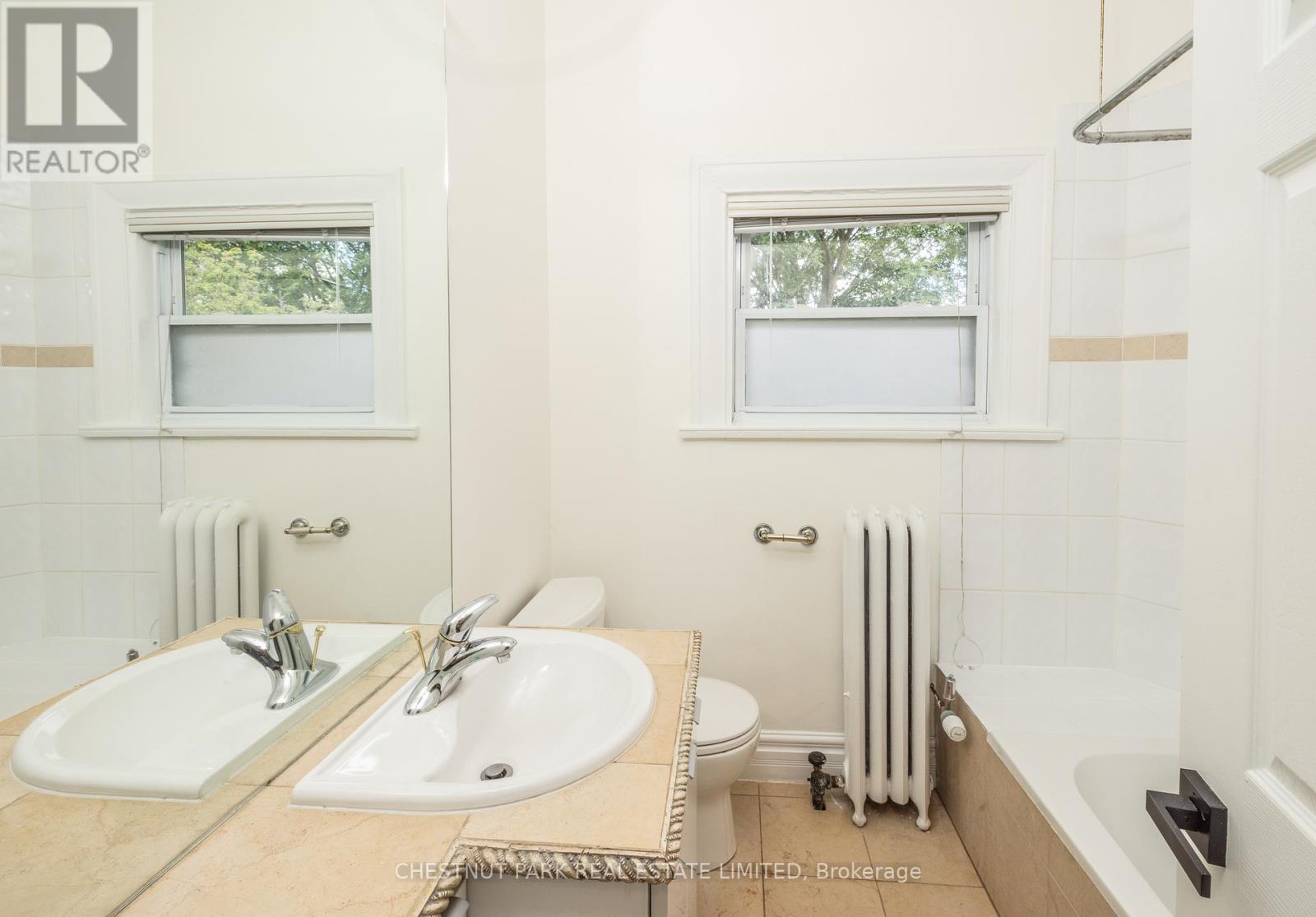 4 Maple Avenue, Toronto, Ontario  M4W 2T6 - Photo 20 - C12384091