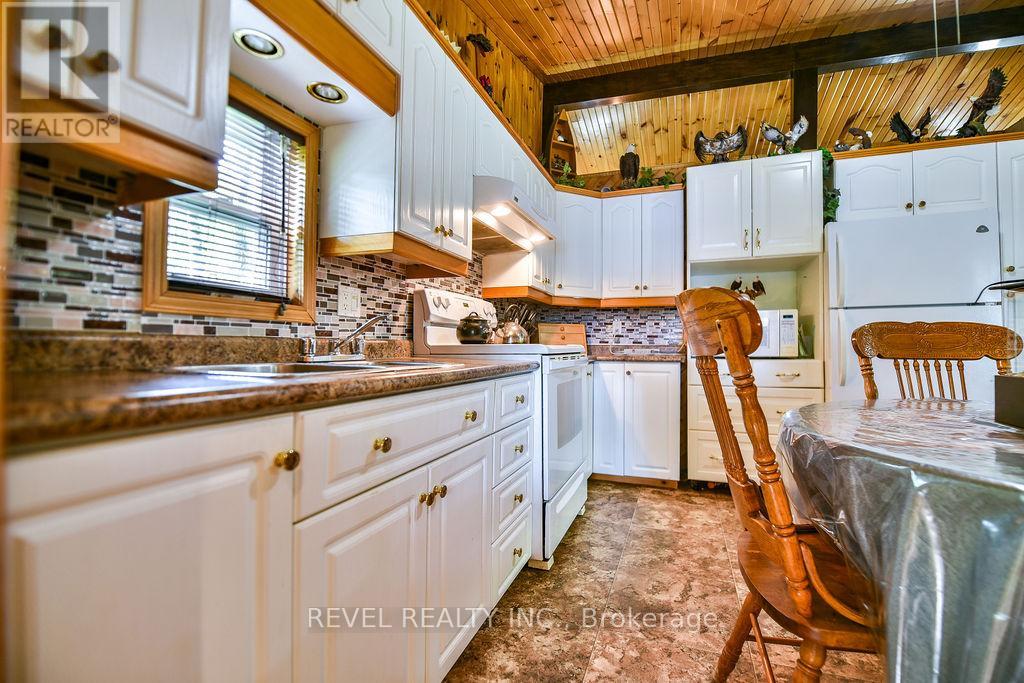 24 South End Access, Smooth Rock Falls, Ontario  P0L 2B0 - Photo 9 - T12384192