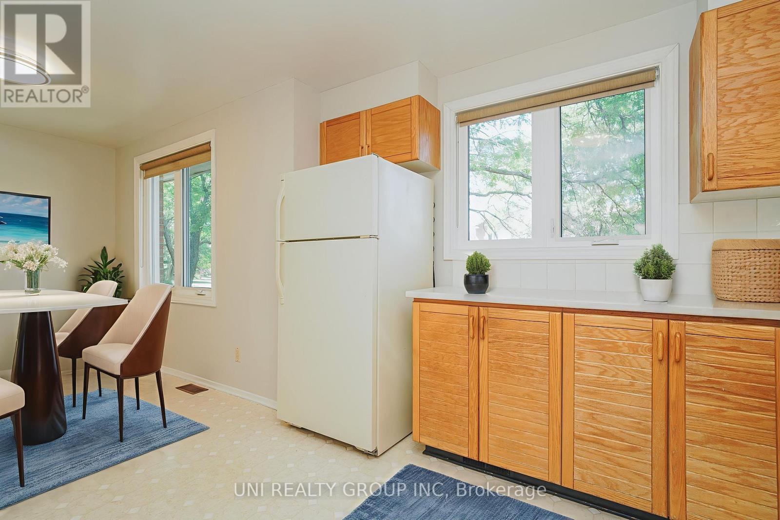 19 Arbordale Crescent, Ottawa, Ontario  K2G 5C7 - Photo 21 - X12384154