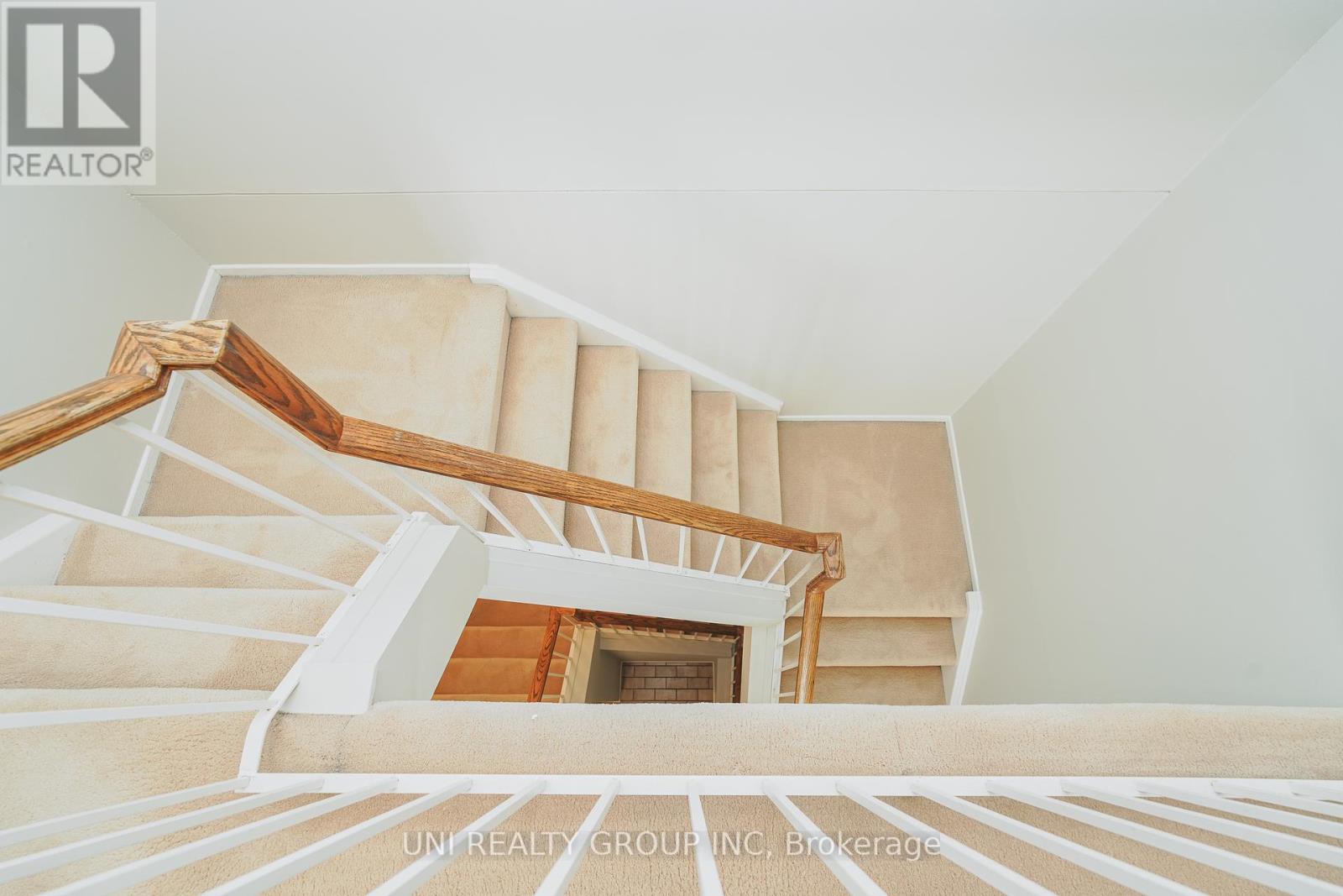 19 Arbordale Crescent, Ottawa, Ontario  K2G 5C7 - Photo 37 - X12384154