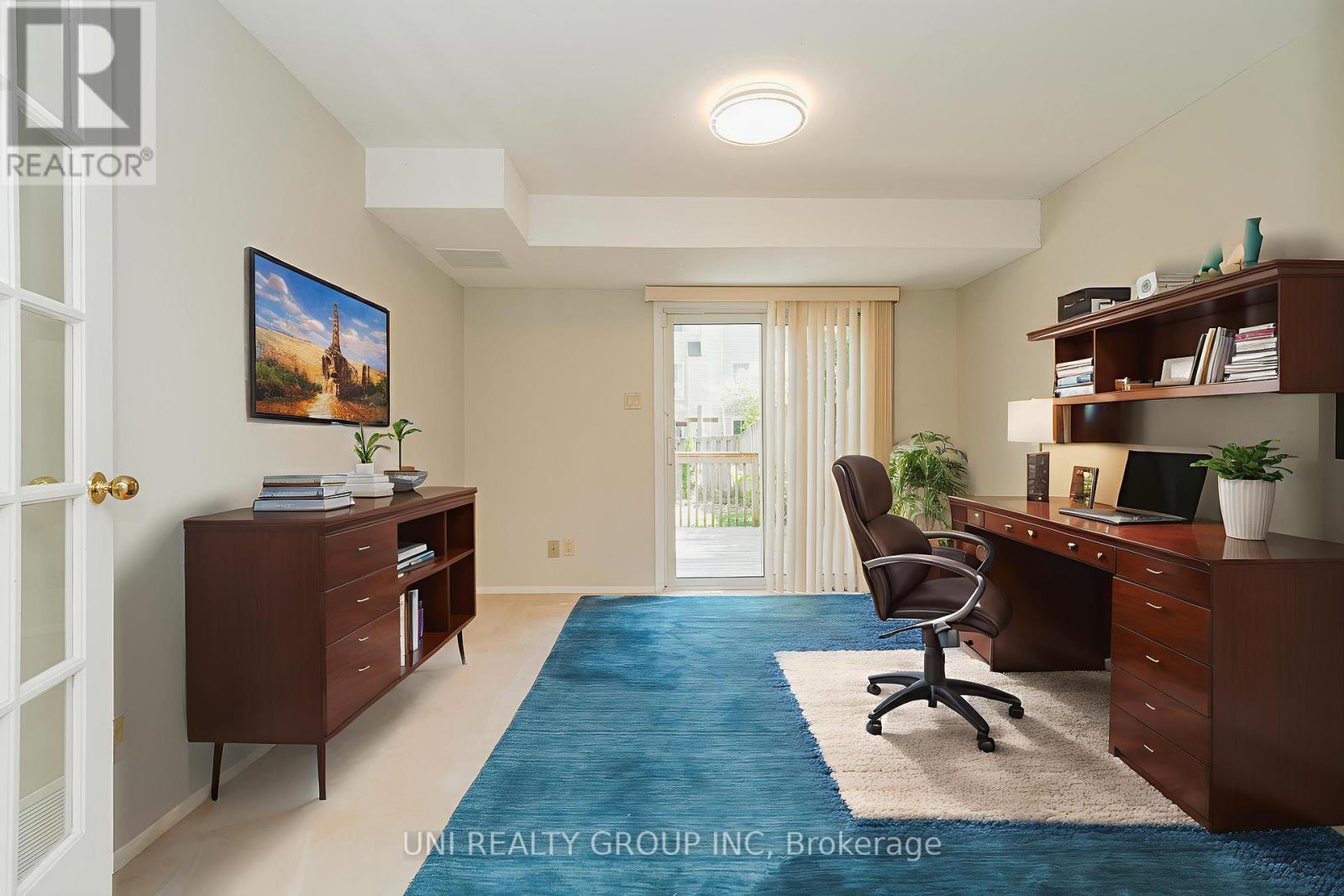 19 Arbordale Crescent, Ottawa, Ontario  K2G 5C7 - Photo 7 - X12384154
