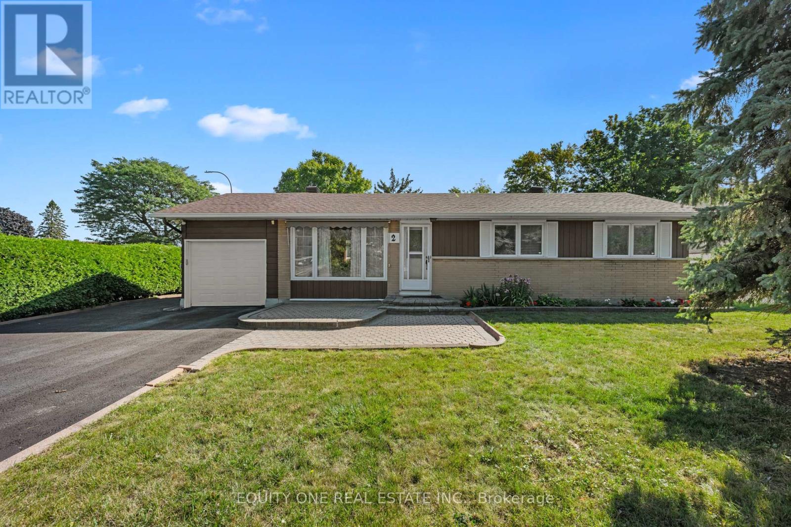2 PARKSIDE CRESCENT, Ottawa, Ontario