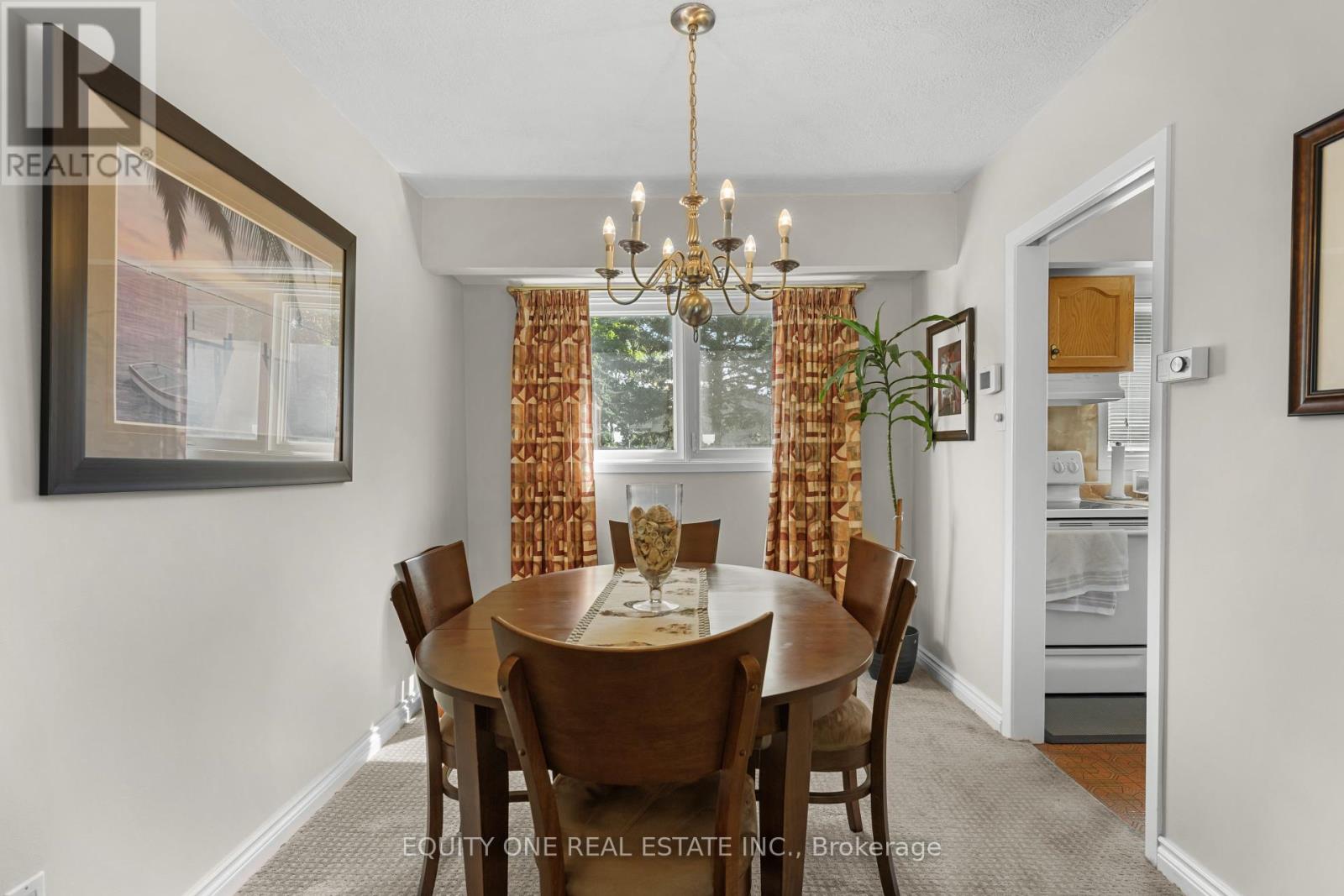 2 Parkside Crescent, Ottawa, Ontario  K2G 3B5 - Photo 10 - X12384177