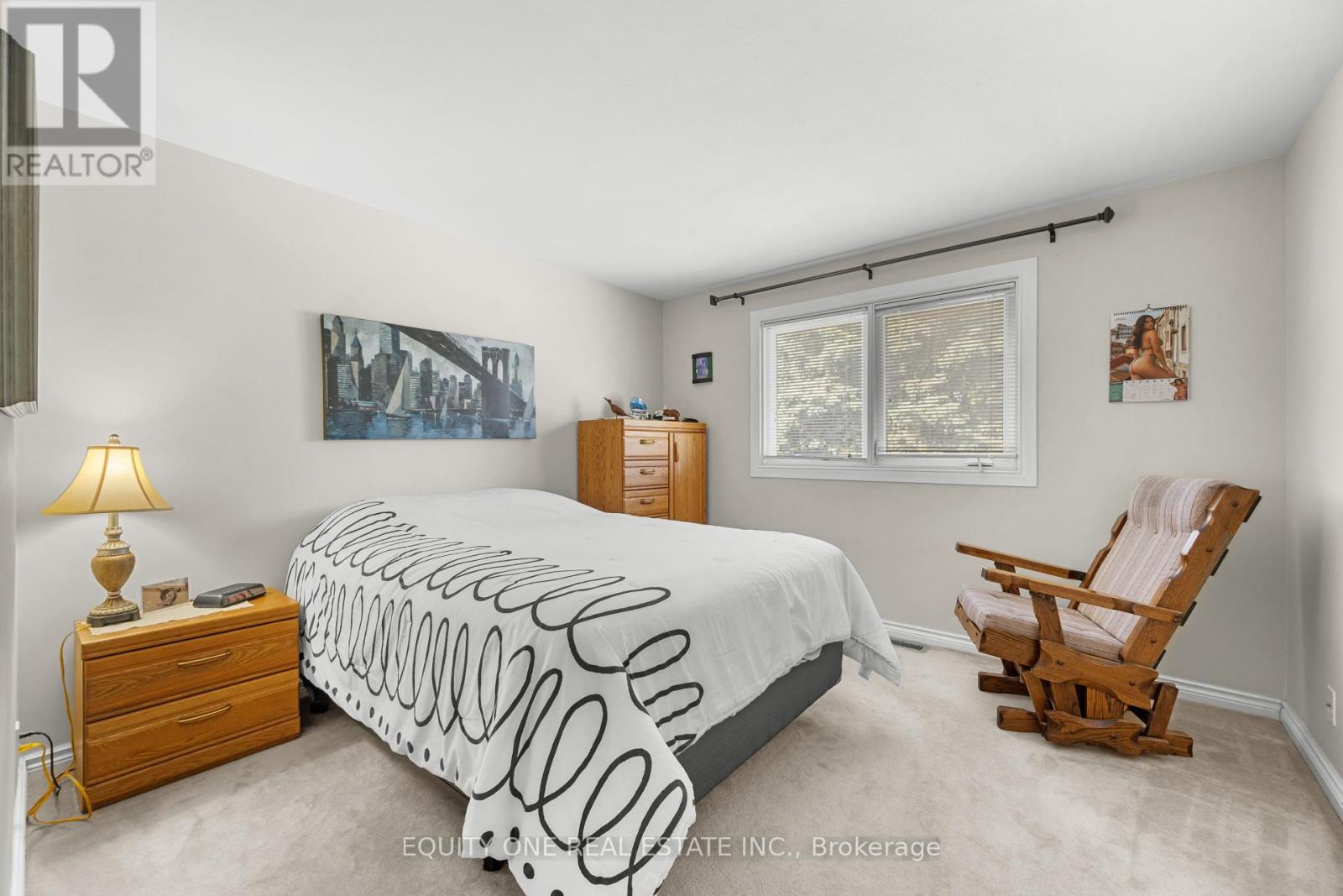2 Parkside Crescent, Ottawa, Ontario  K2G 3B5 - Photo 16 - X12384177