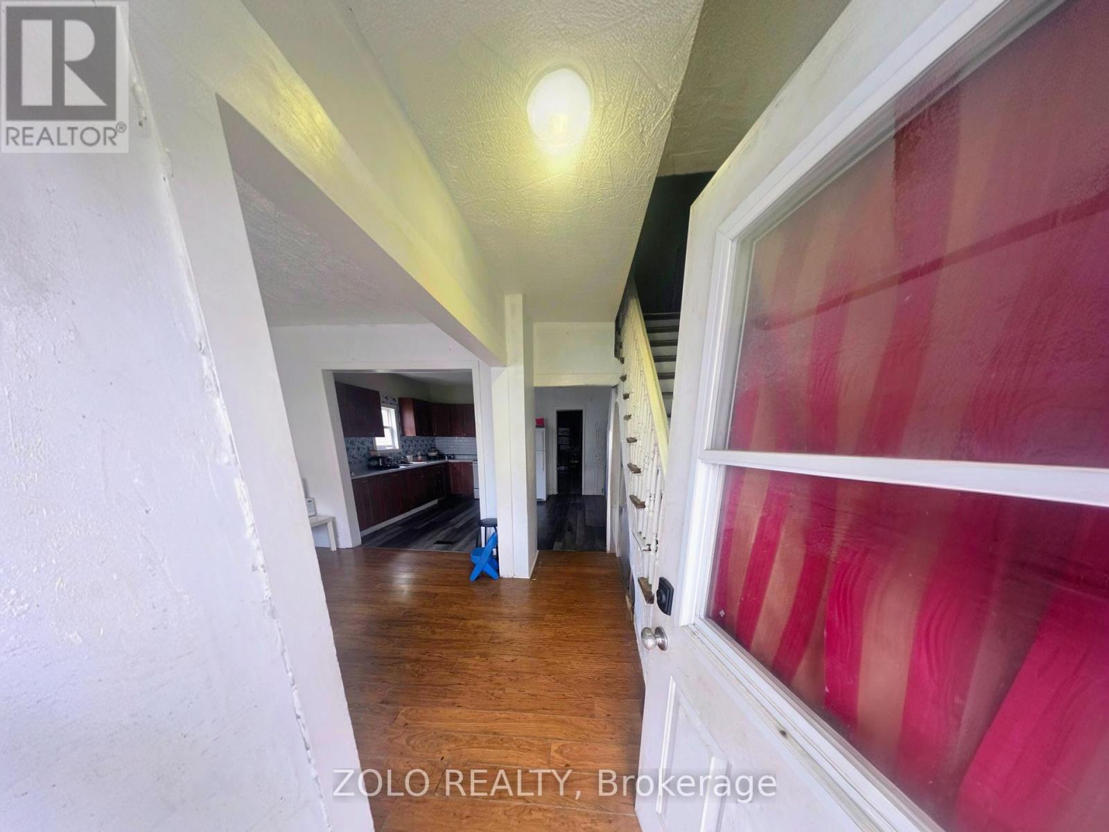 312 Prince Arthur Street, Cornwall, Ontario  K6H 4N9 - Photo 3 - X12384202