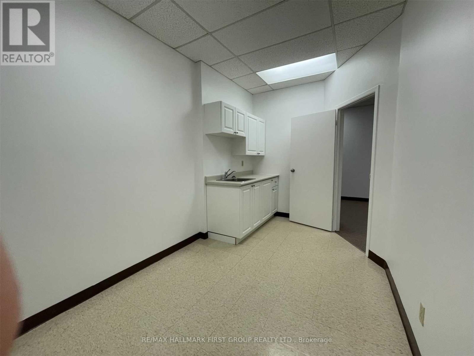 Om1#15b - 1400 Bayly Street, Pickering, Ontario  L1W 3R2 - Photo 11 - E12383926