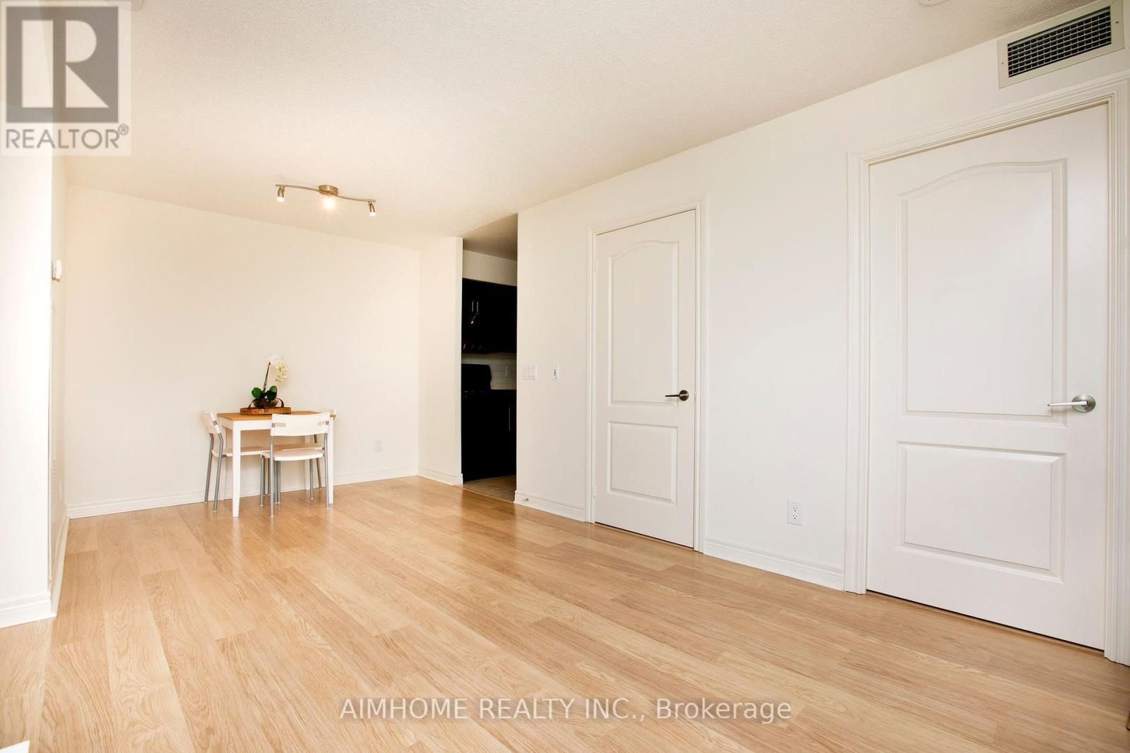 2402 - 60 Town Centre Court, Toronto, Ontario  M1P 0B1 - Photo 9 - E12384108