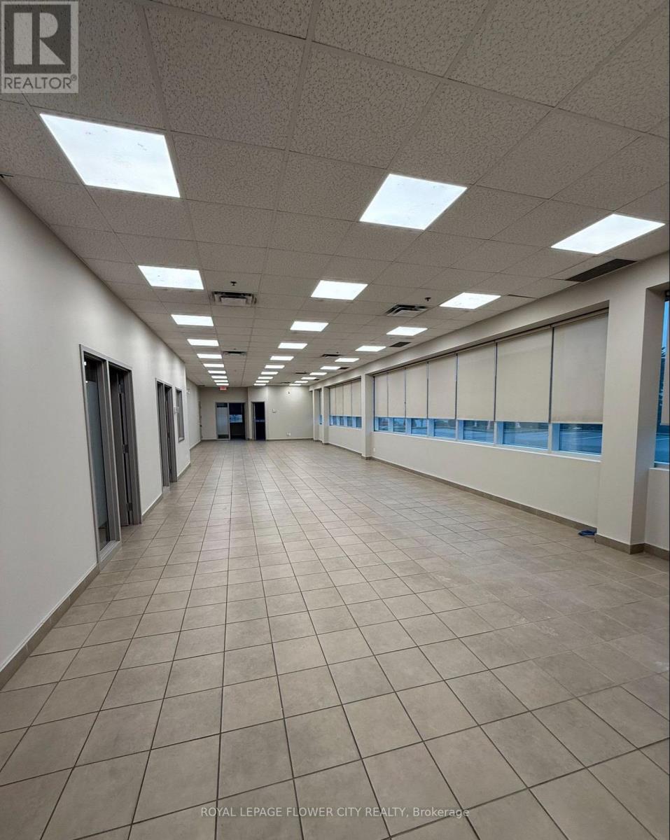 4 - 400 Zenway Boulevard, Vaughan, Ontario  L4H 0S7 - Photo 3 - N12383989