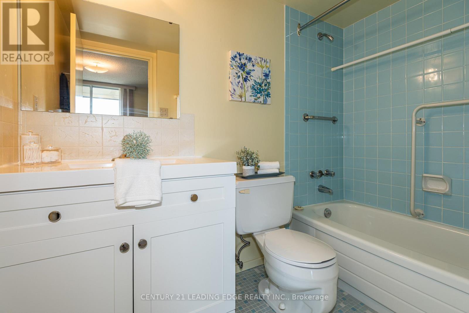 908 - 20 William Roe Boulevard, Newmarket (Central Newmarket), Ontario  L3Y 5V6 - Photo 14 - N12384030
