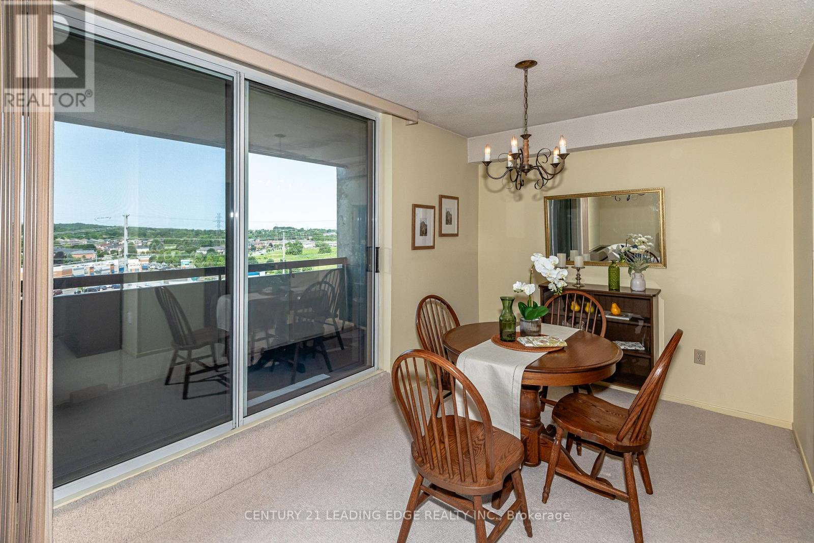 908 - 20 William Roe Boulevard, Newmarket (Central Newmarket), Ontario  L3Y 5V6 - Photo 5 - N12384030