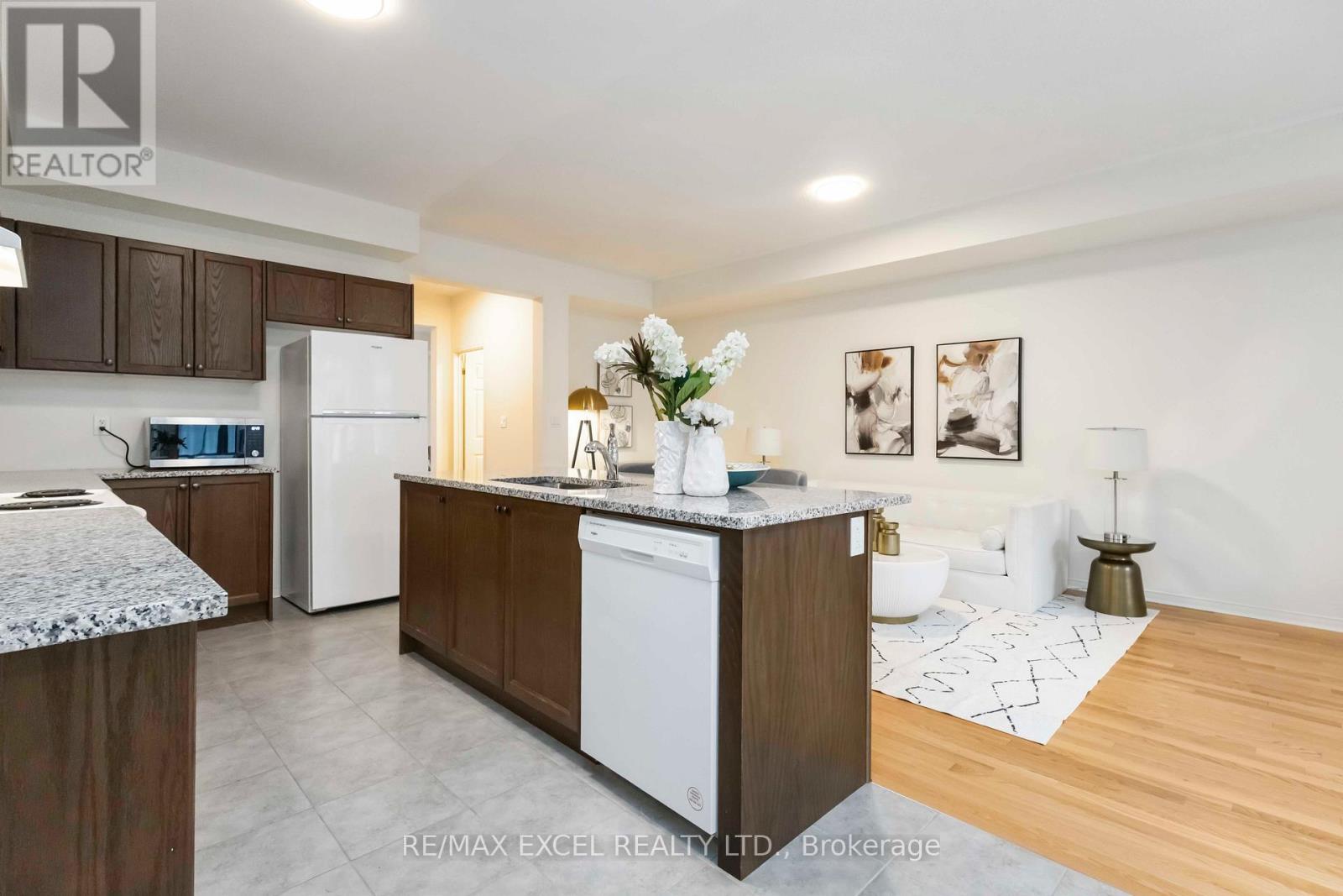 69 William F Bell Parkway, Richmond Hill, Ontario  L4S 0K1 - Photo 15 - N12384051