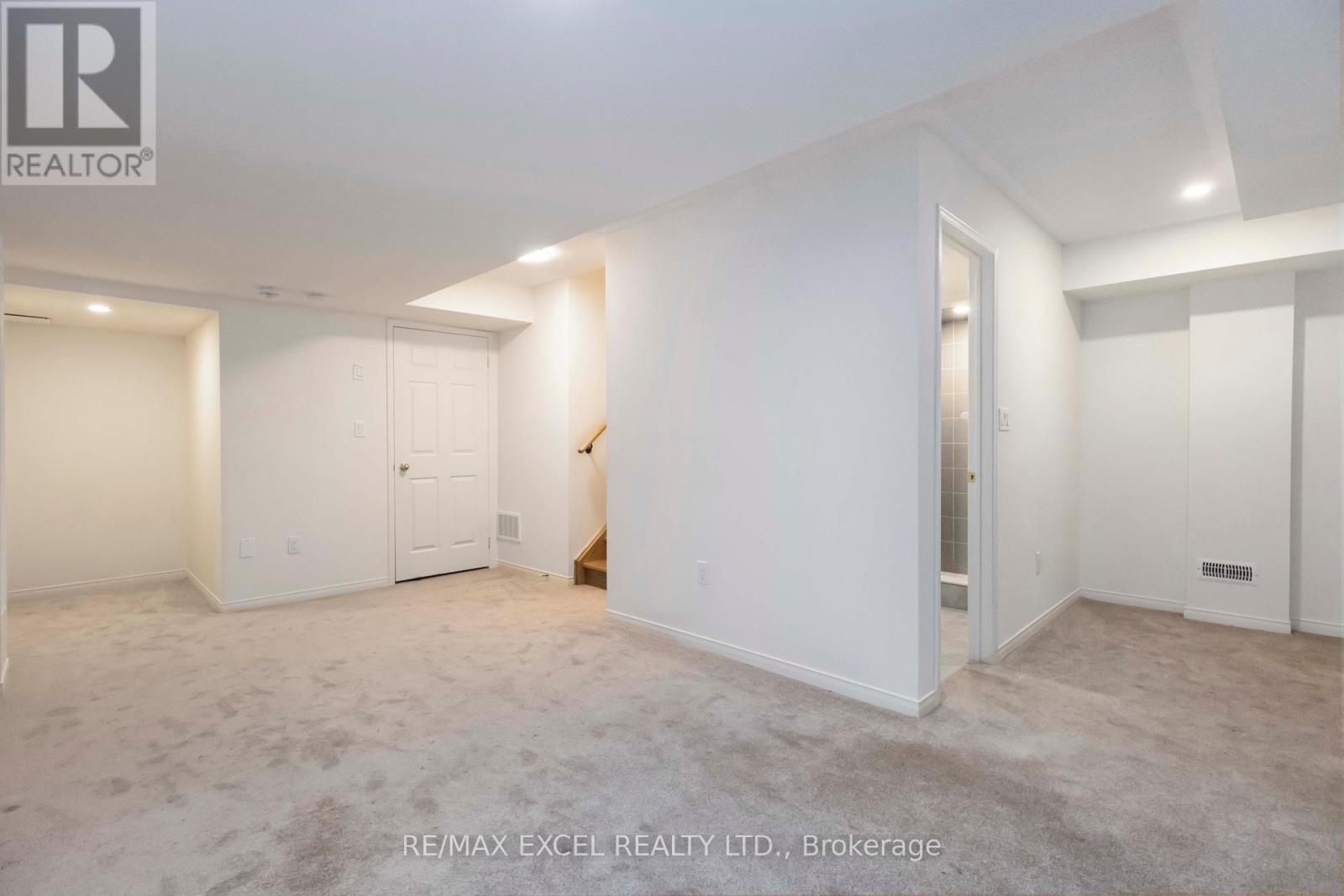 69 William F Bell Parkway, Richmond Hill, Ontario  L4S 0K1 - Photo 30 - N12384051